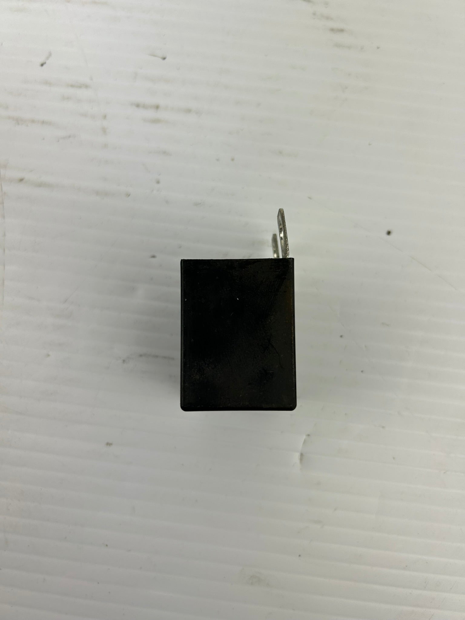 Nichicon EM601030D1LN1HT Capacitor 200V 3UF 600VDC - Lot of 6