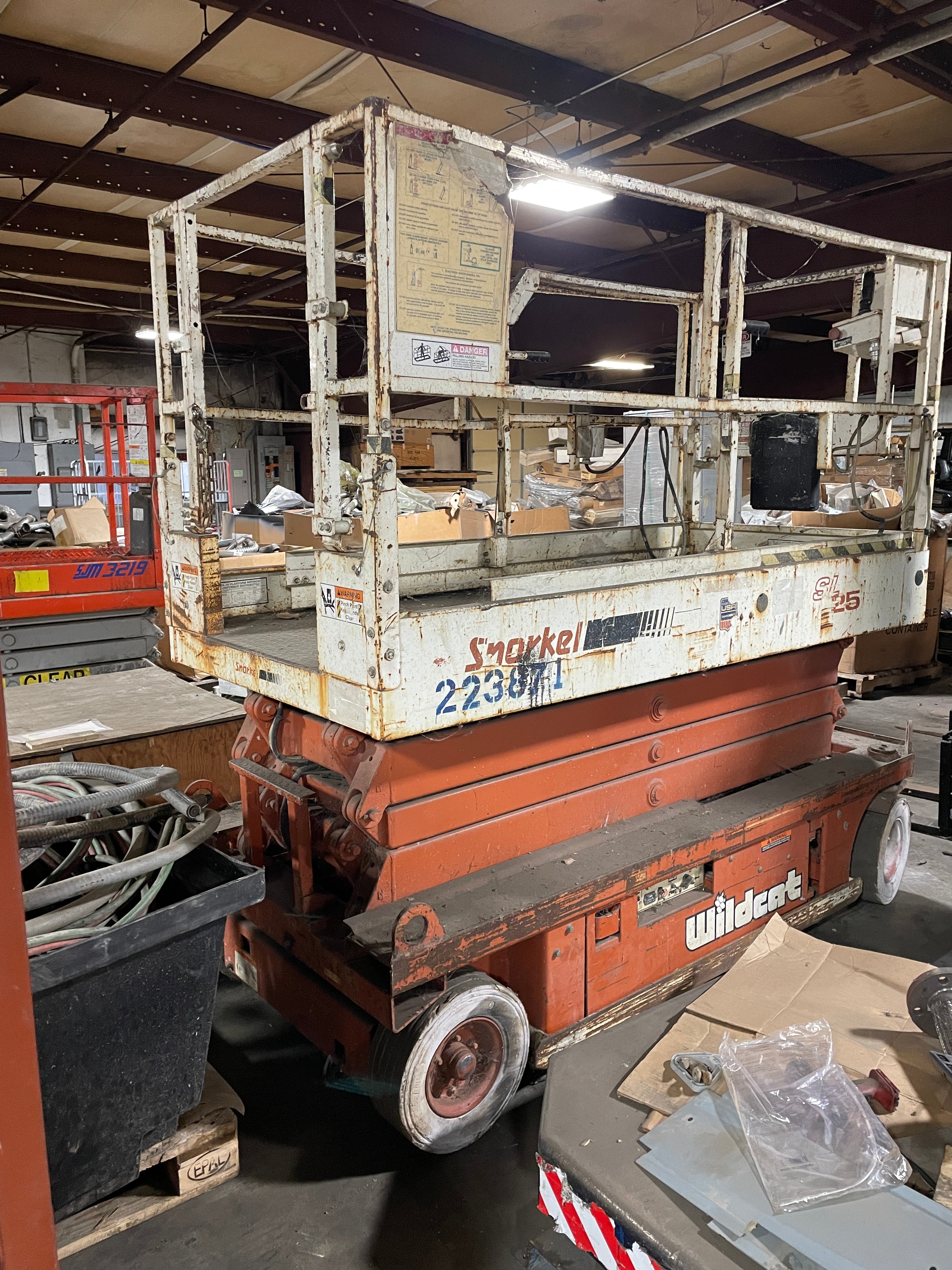 Snorkel Scissor Lift SL25 Electric 850 Lb. Capacity 25 Ft. Height 9726270797