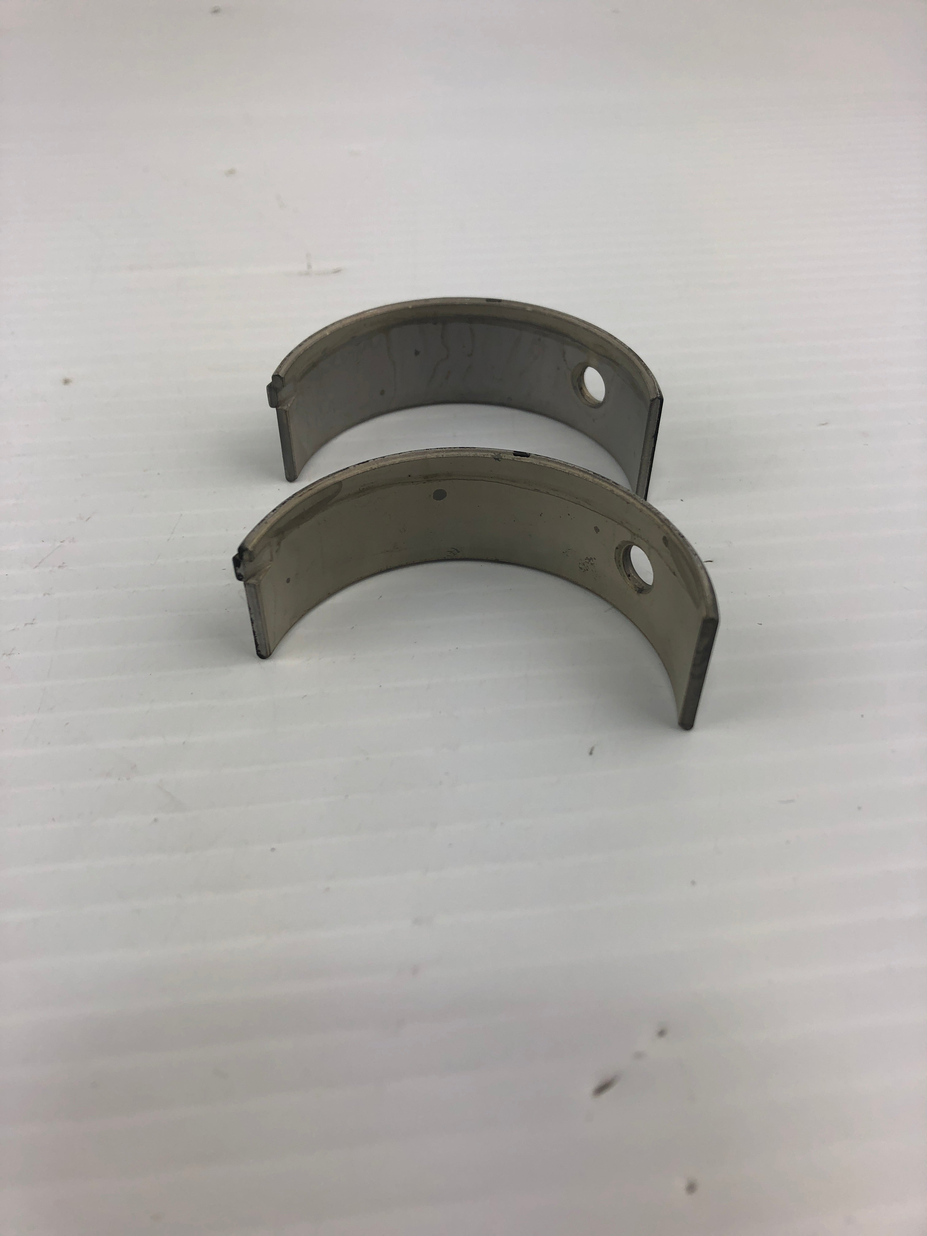 Clevite CB699P10 Engine Connecting Rod Bearing Pair CB-699 P-10