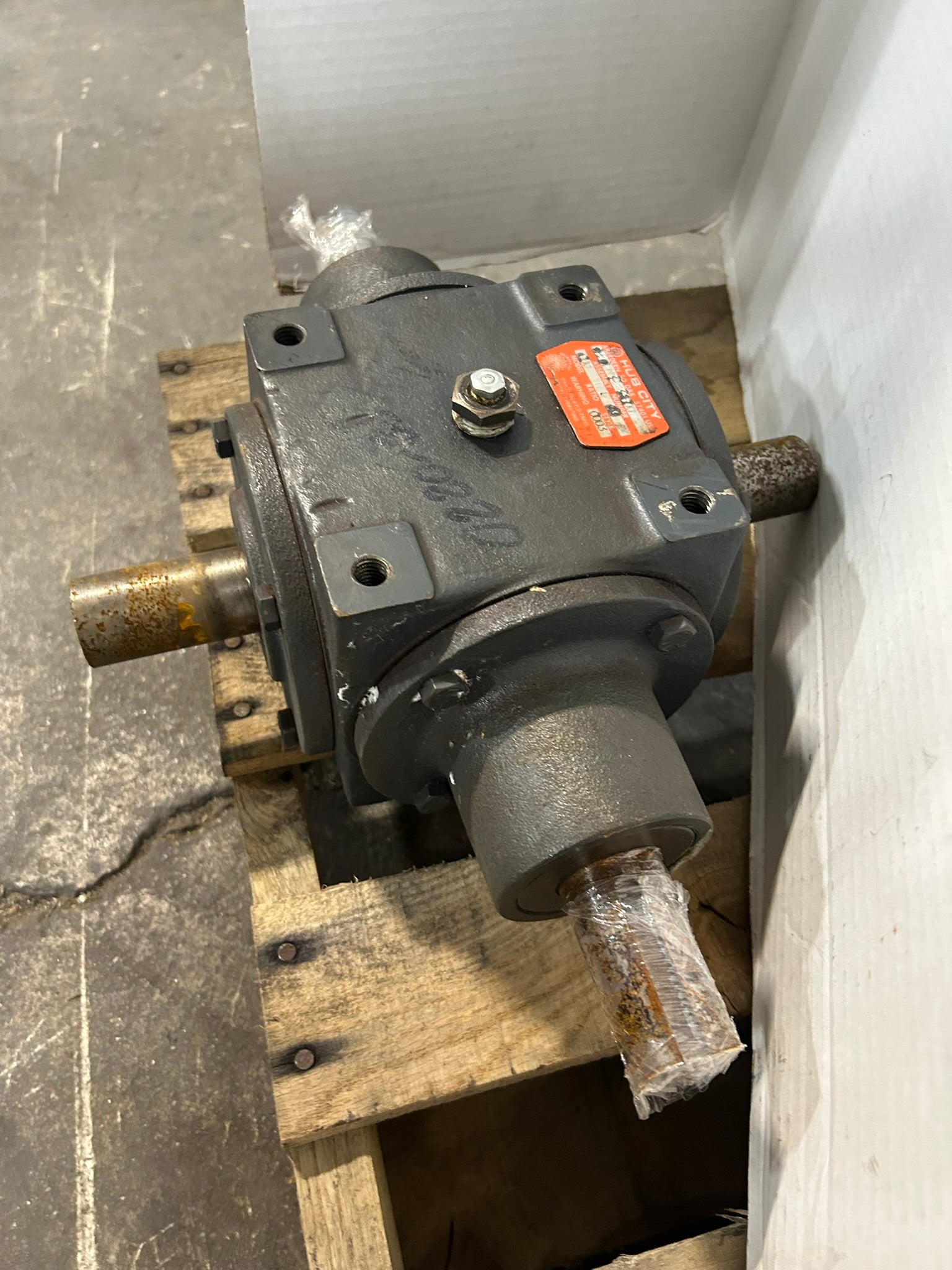 Hub City 0220-03423-600 Gear Reducer Ratio 1/1 Style GG 600