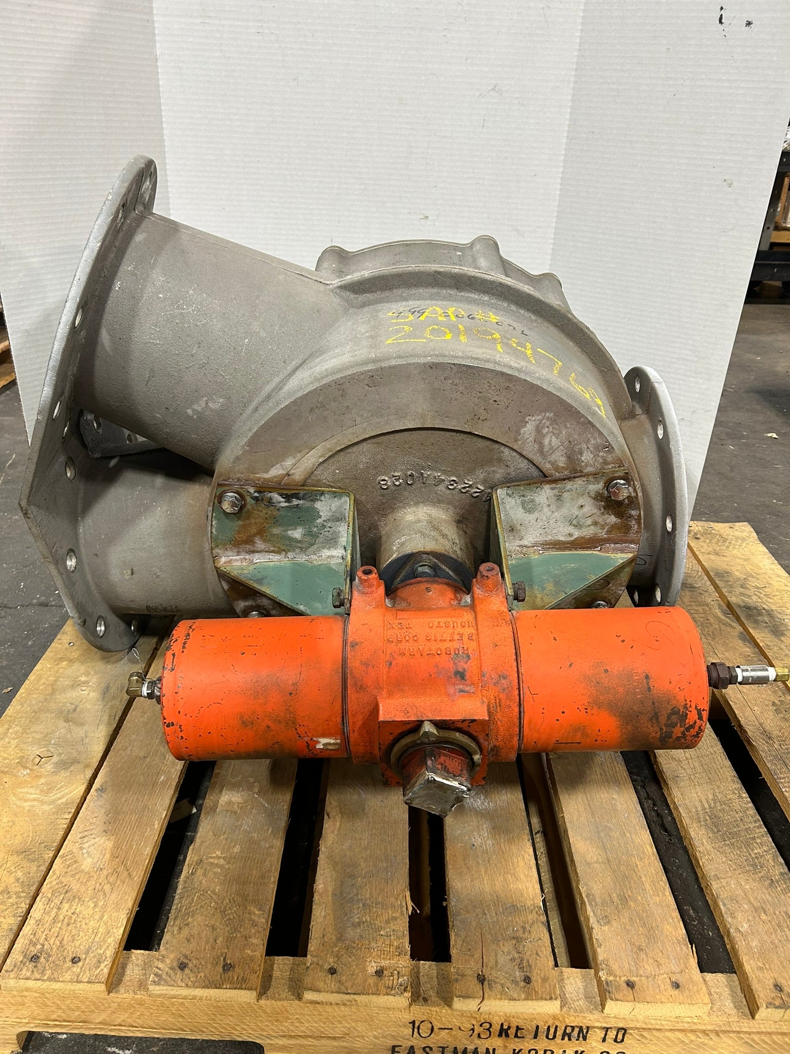 Bettis 301D-180 Robotarm Actuator with 2-Way Valve Assembly