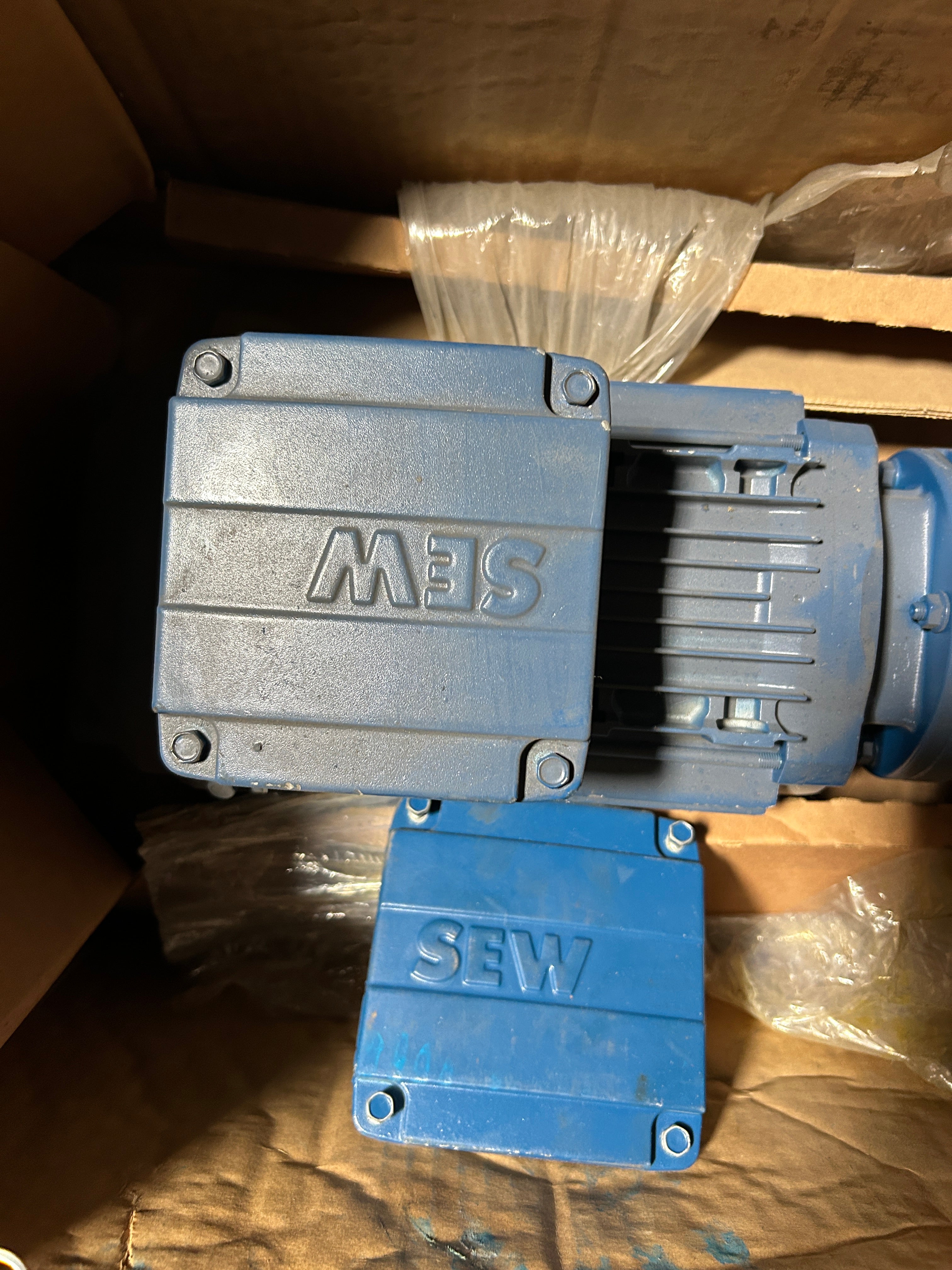 SEW Eurodrive SA47 DRN80M4 Gearmotor