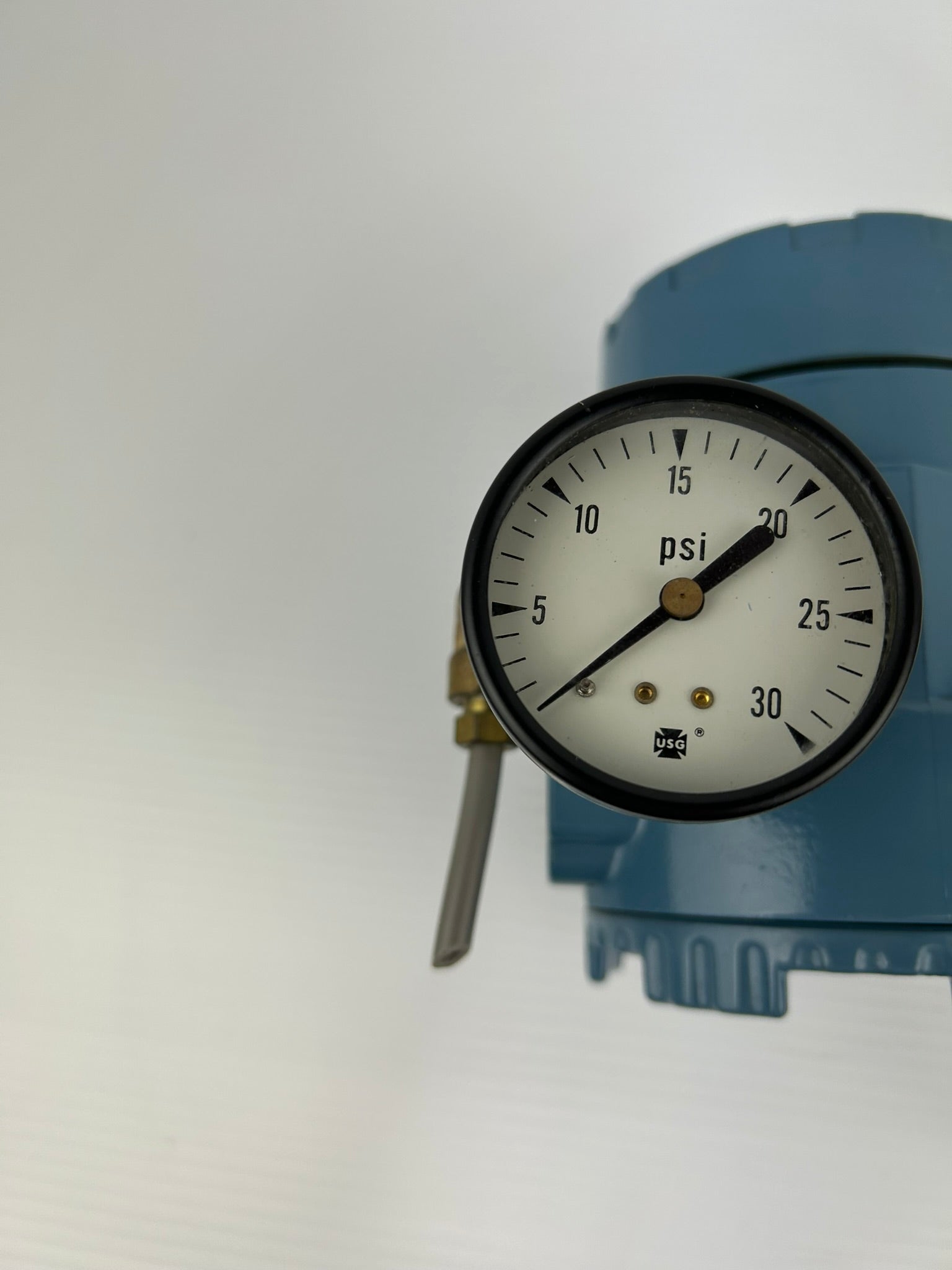 Rosemount 3311DS1J1B1 Pressure Transducer with Pressure Gauge 0-30 PSI