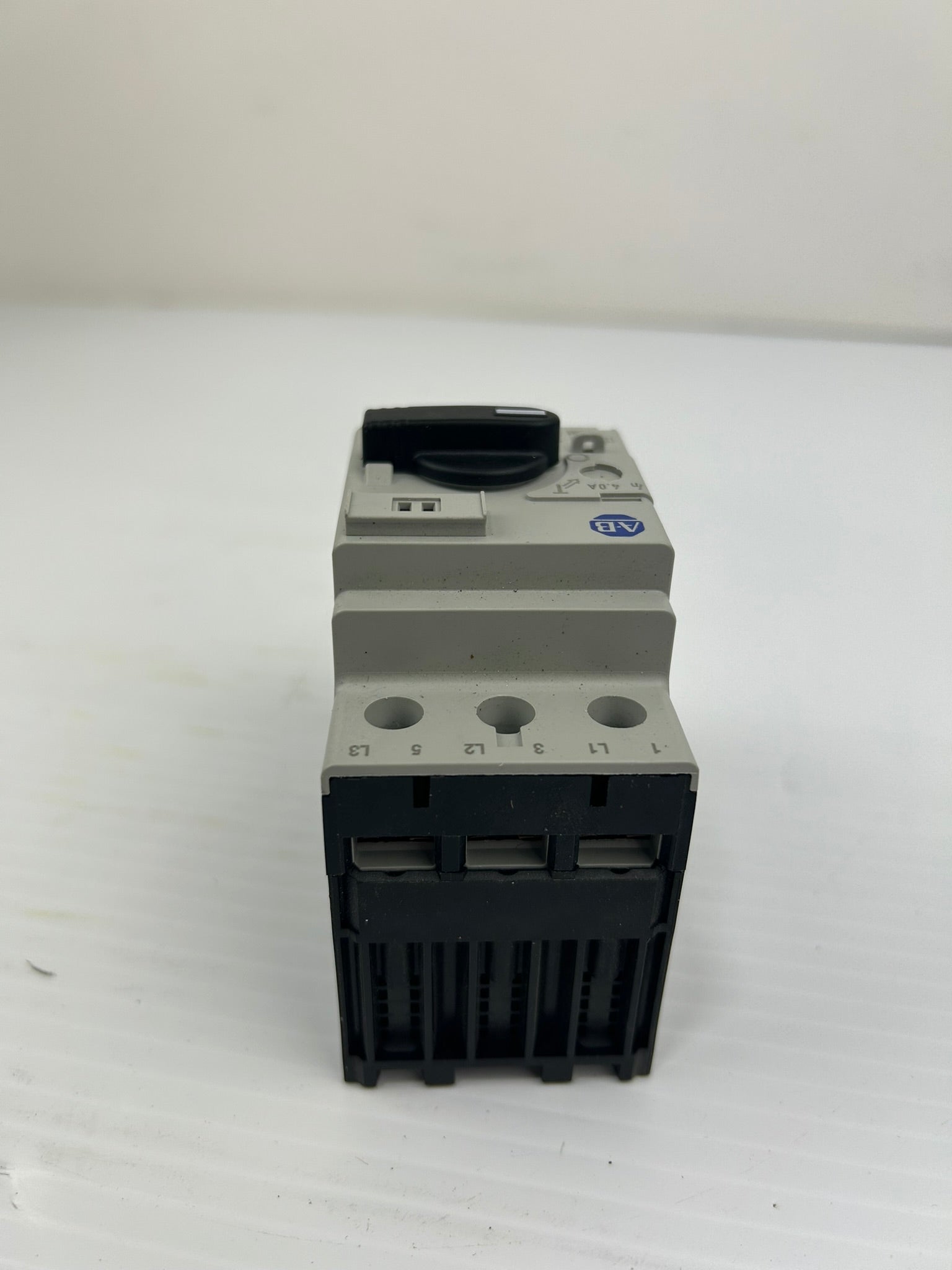 Allen-Bradley 140M-D8N-B40 Motor Starter Series C