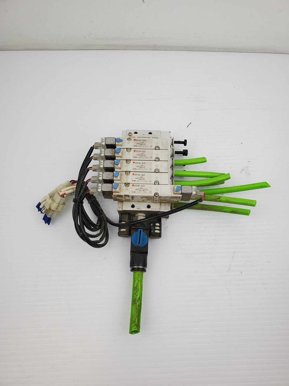SMC SY5140-5LZE Solenoid Valve Assembly 0.15-0.7MPa SY5340-5LZE