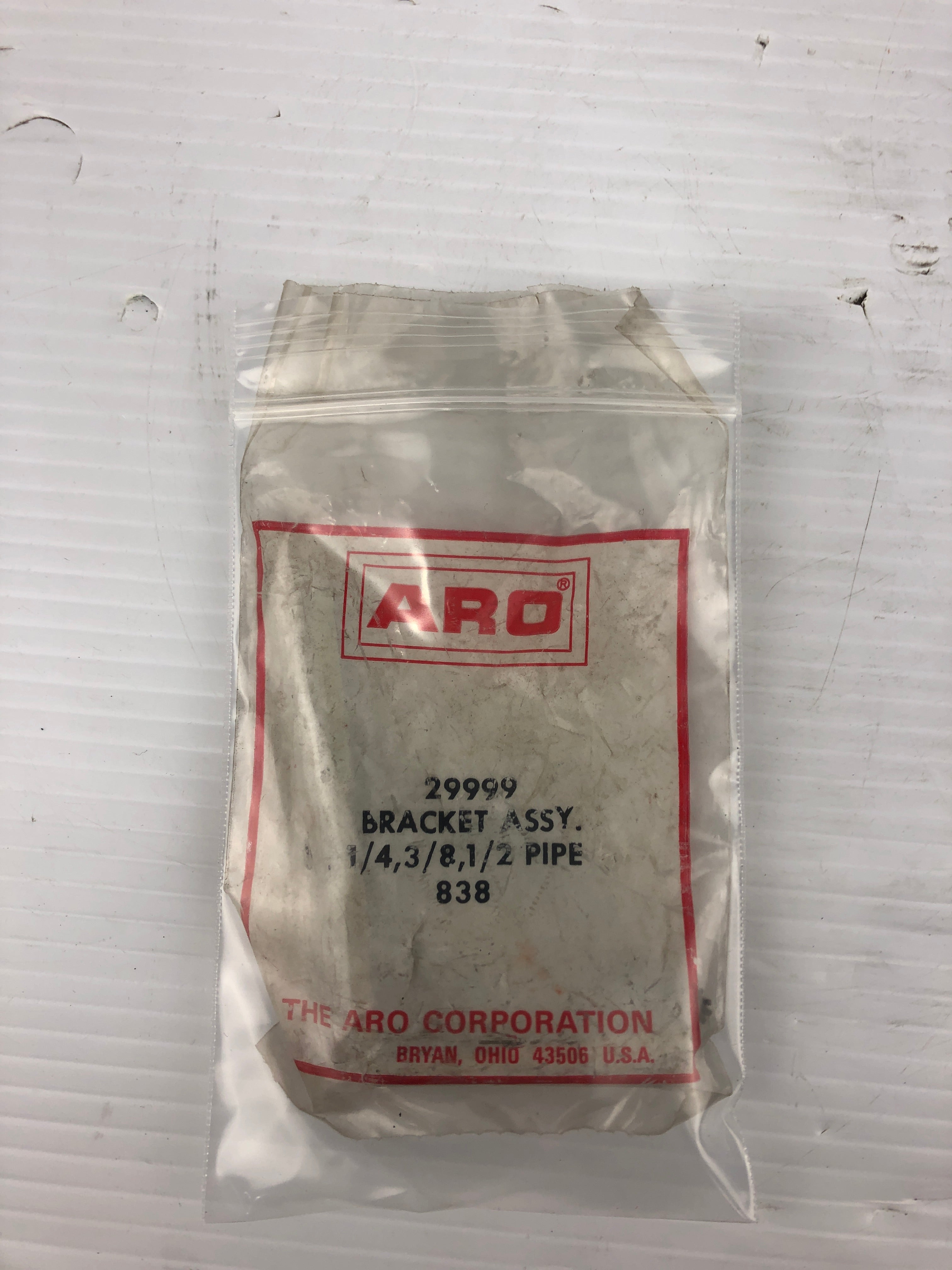 ARO 29999 Bracket Assembly 1/4" 3/8" 1/2" Pipe 838
