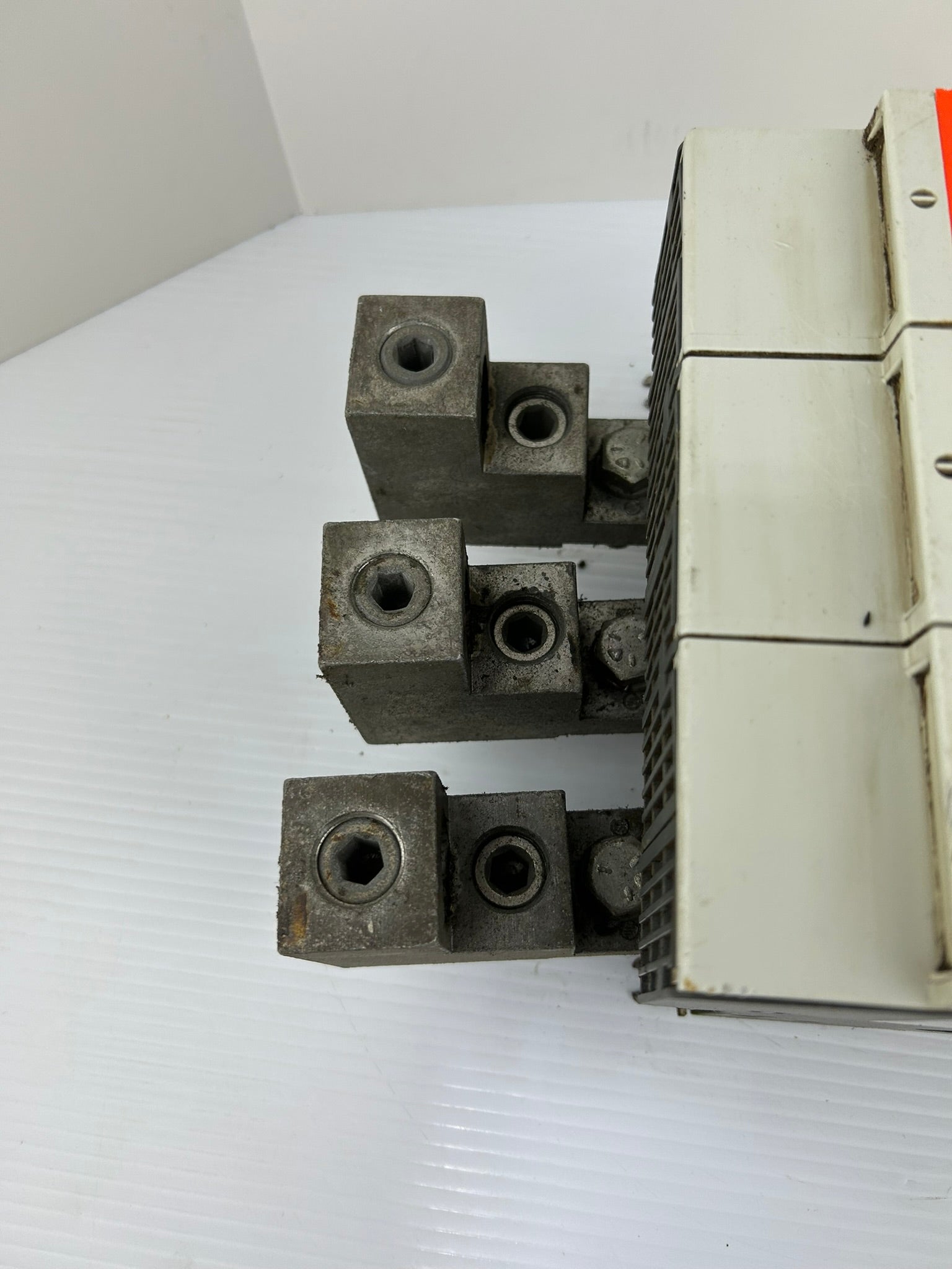 Mersen M400J30 General Purpose Switch 600VAC 400A