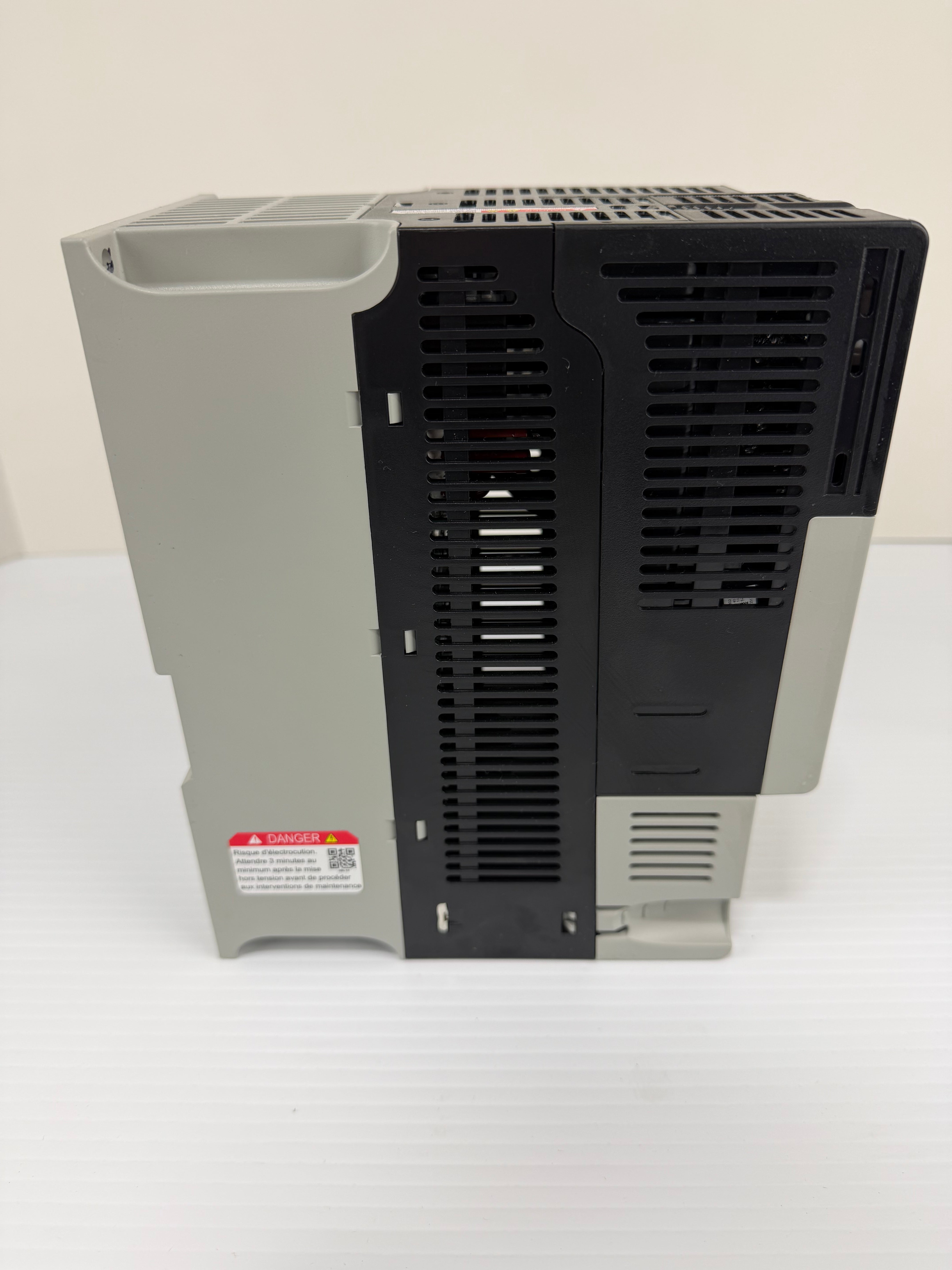 Allen Bradley PowerFlex 525 25B-D017N104 AC Drive