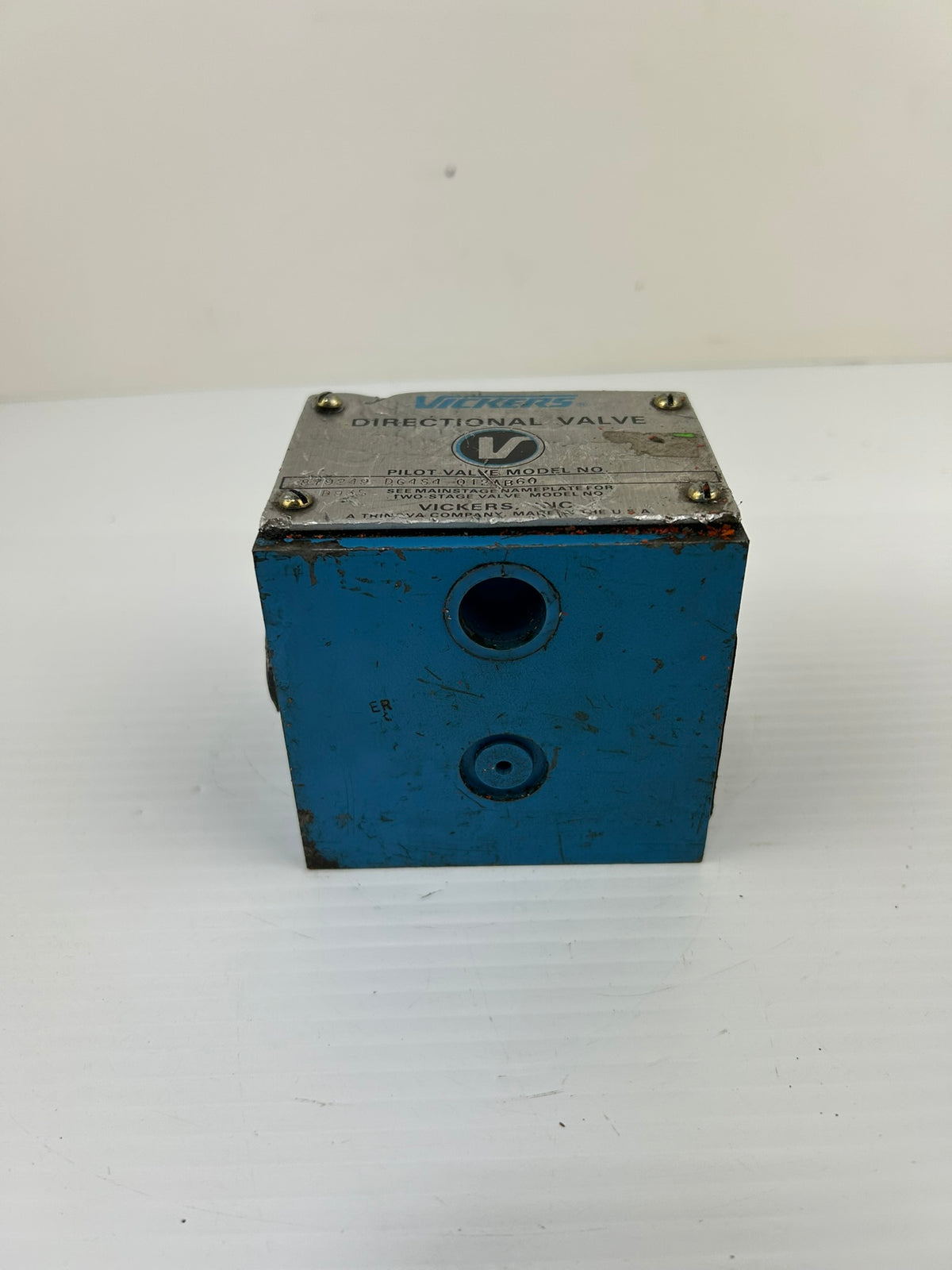 Vickers 879249 DG4S4 012AB60 Directional Valve