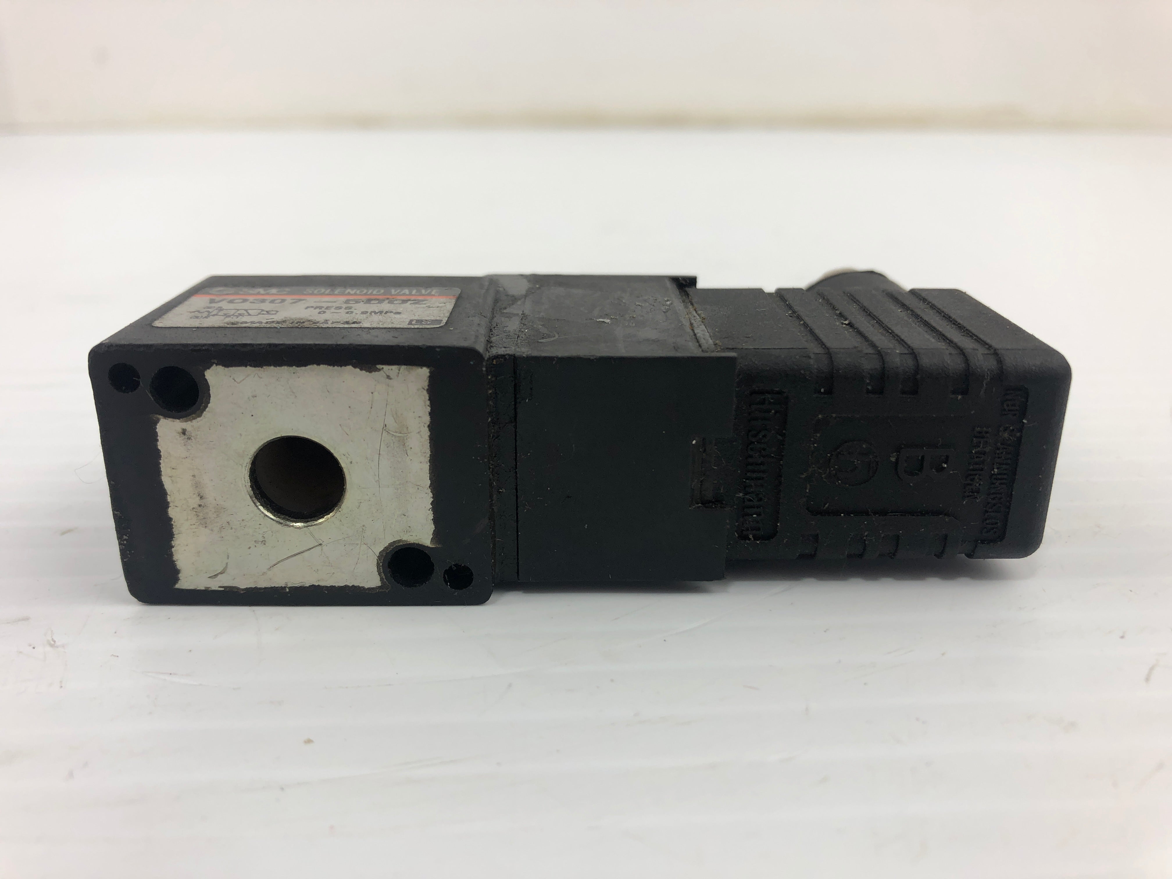 SMC Solenoid Valve VO307-5DOZ 0-0.9 MPa