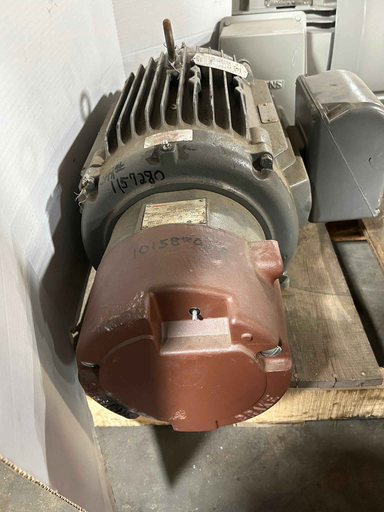 Baldor 10E509X248GI Inverter Drive Motor 15 HP 3PH 1160 RPM with Stearns Brake