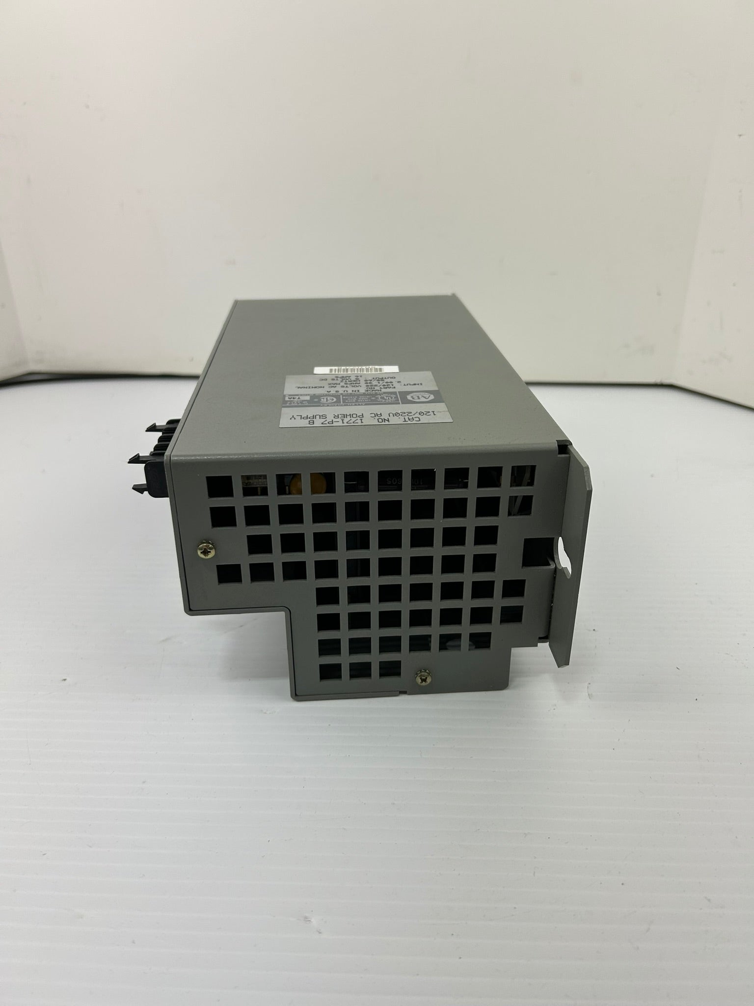 Allen Bradley 1771-P7 AC Power Supply Series B 120/220V