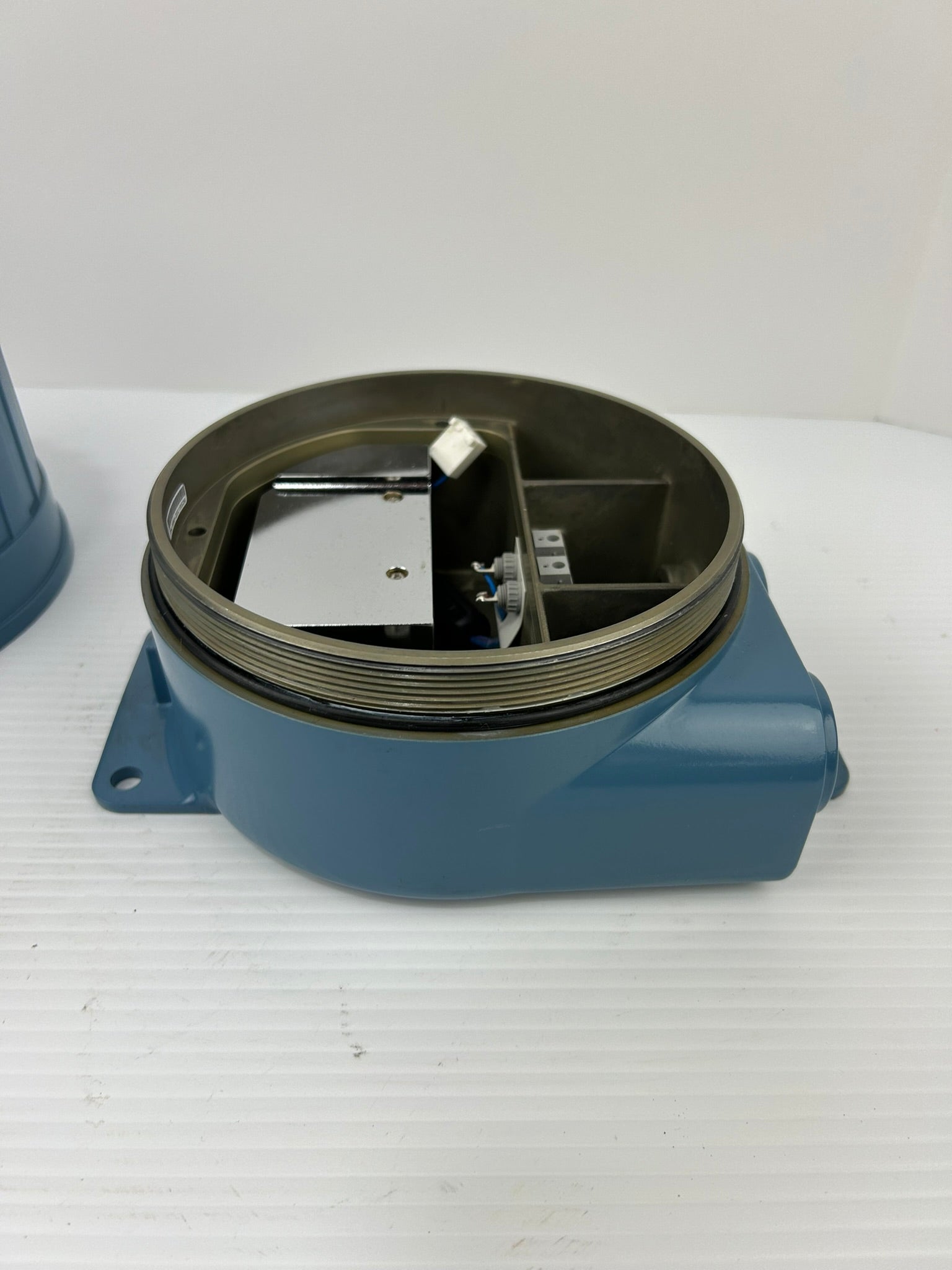 Micro Motion 9739MVD63UJEZZZ Remote Flow Transmitter Case Only