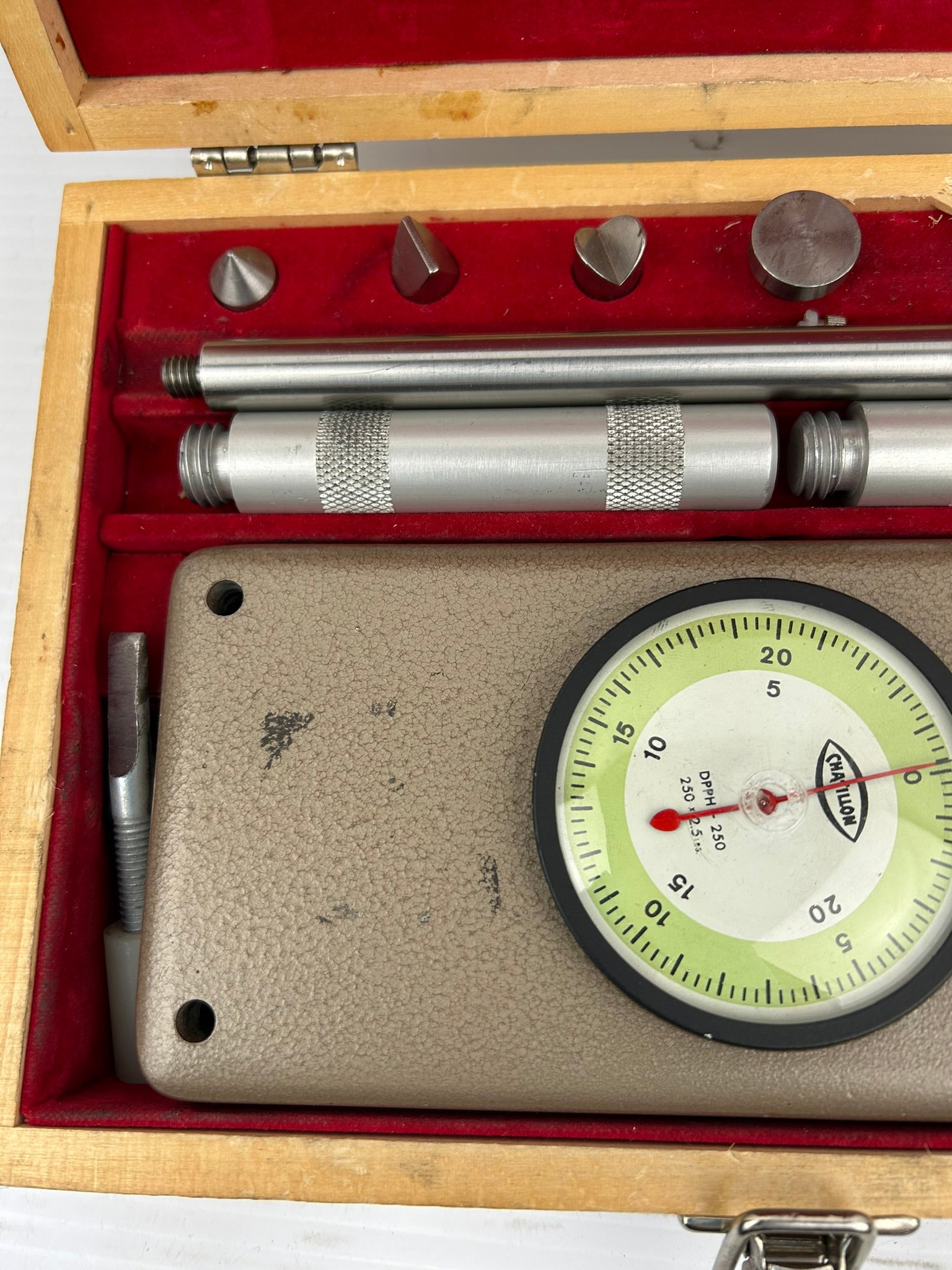 Chatillon DPPH-250 Gauge Force with Case