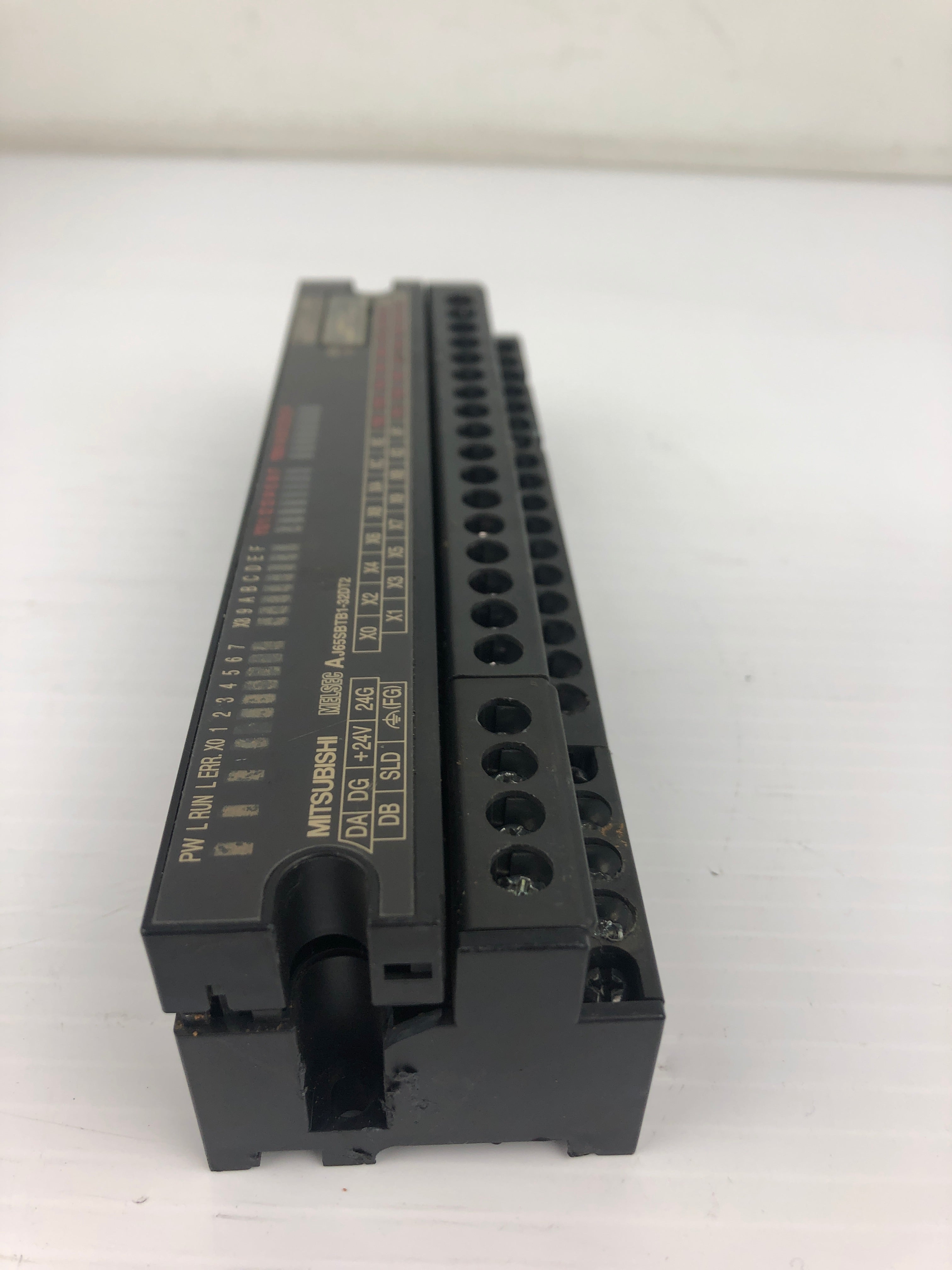 Mitsubishi AJ65SBTB1-32DT2 Input Output Unit 24VDC 7mA