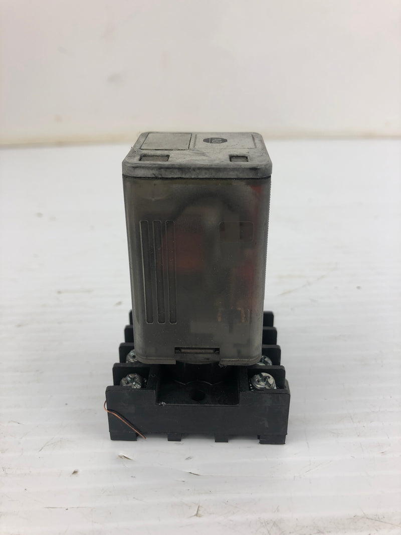 Allen-Bradley 700-HA32Z24 Relay Series B 24VDC & 700-HN125 Socket Series A