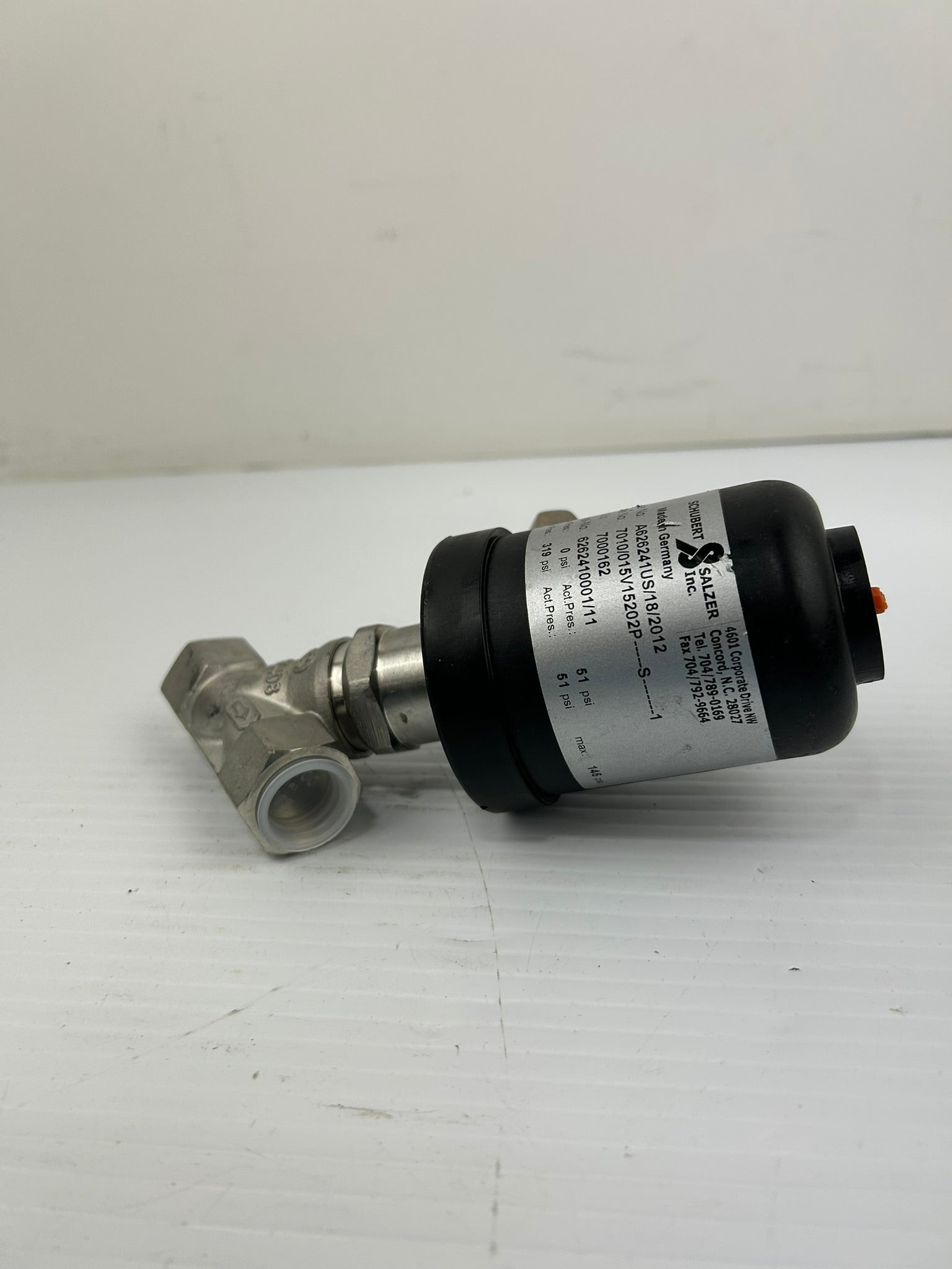 Schubert Salzer A626241US/18/2012 Valve