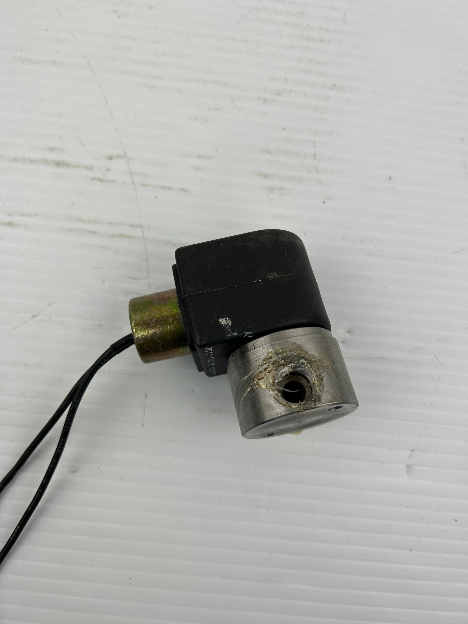 Parker 71215SN2VN00N0C111P3 Solenoid Valve 110/120 Volts 50/60Hz 10 Watts 40 PSI