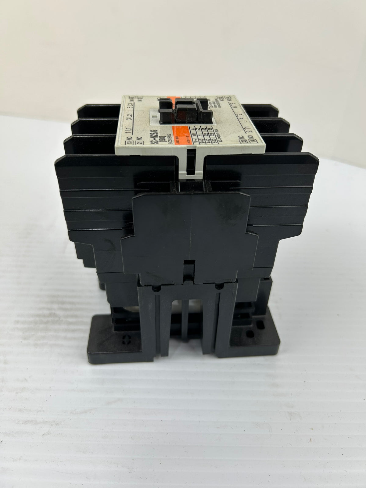 Fuji Electric SC-N2S/G Magnetic Contactor 24VDC Coil 50A 2NO 2NC 3GC2F0M22