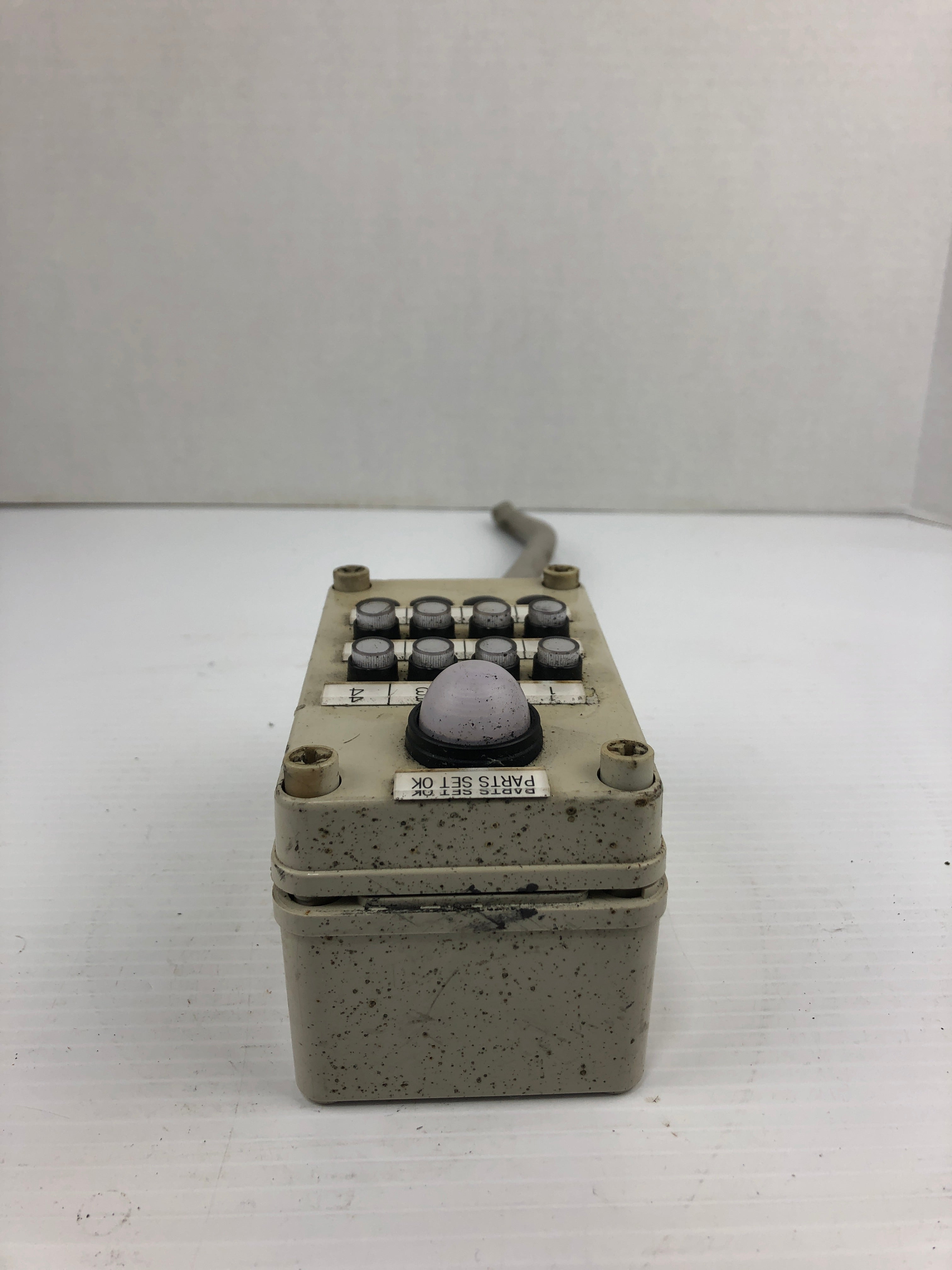 Idec HW-P Control Box with Indicator Lights 24V 1W