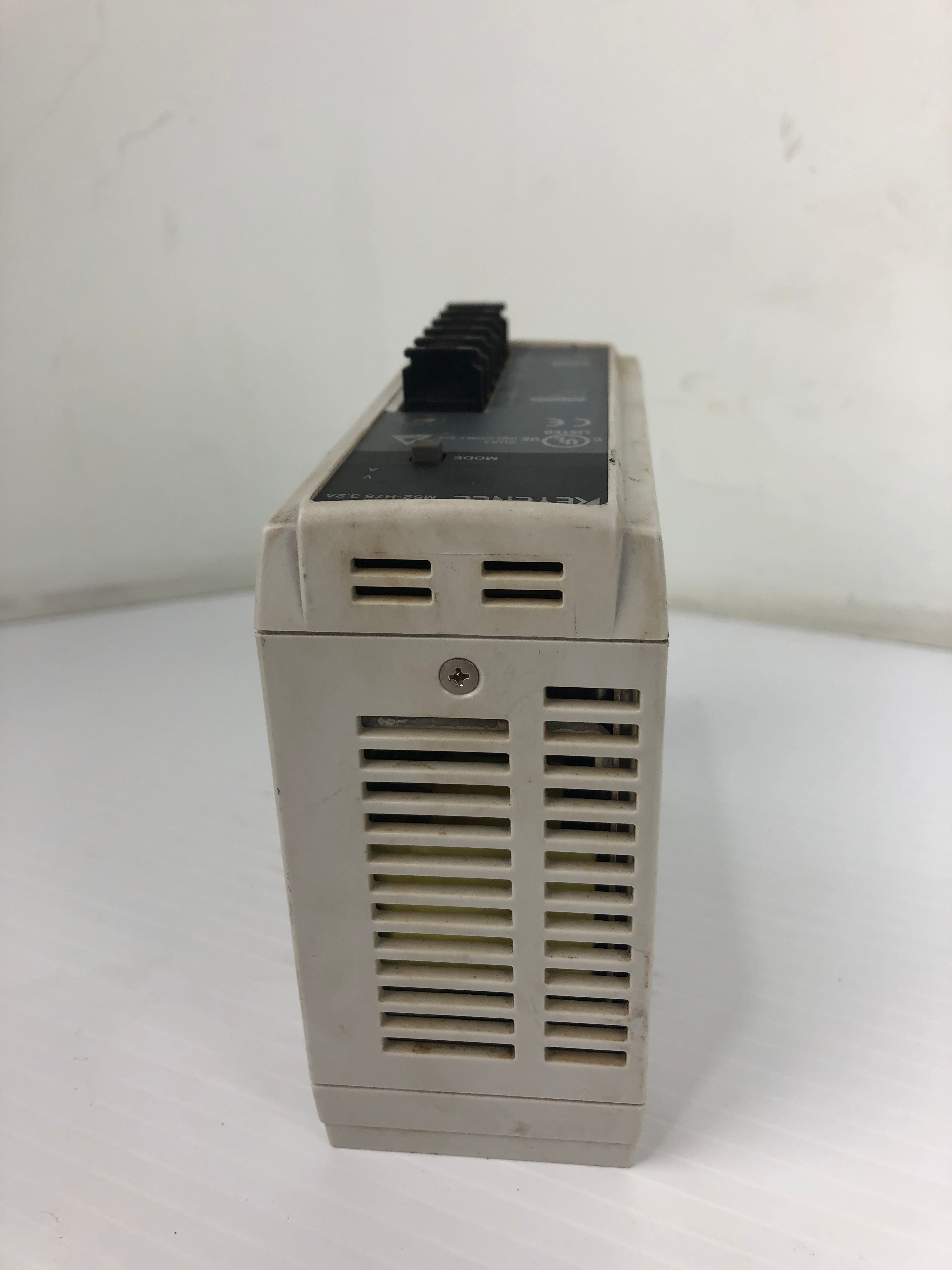 Keyence MS2-H75 Power Supply Output: 24V 3.2A Input: 100-240V 1.9A 50/60Hz