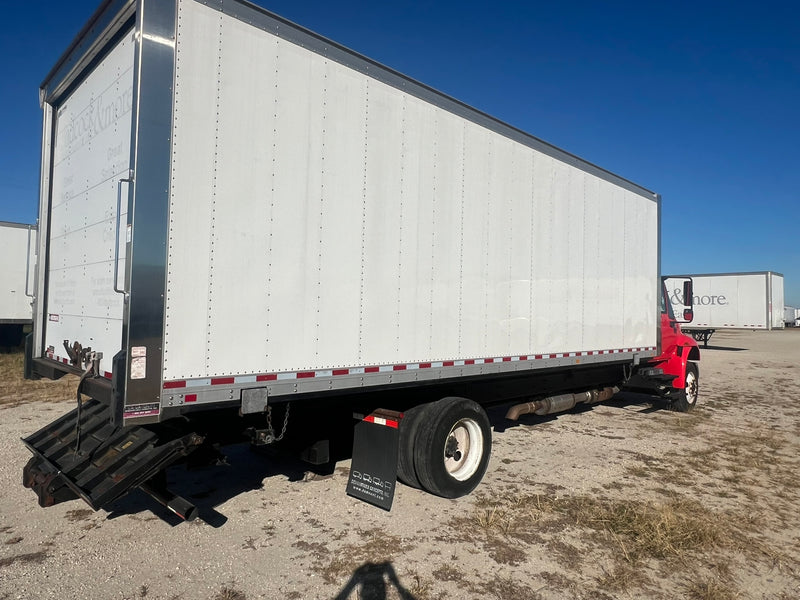 2014 International Box Truck MA025