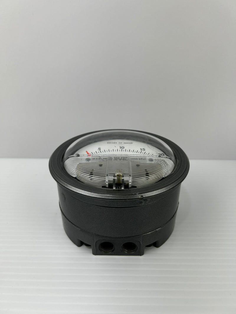 Dwyer 4020 Capsuhelic Pressure Gauge 500PSIG (3400kPa) 0-20" of Water