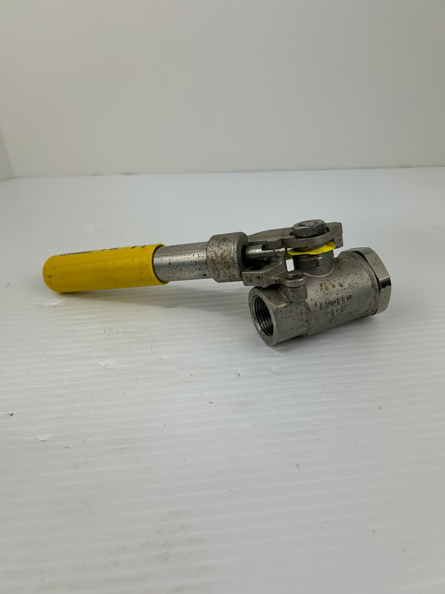 Apollo 76-504-01A Ball Valve 2000 WOG CF8M 316SS MPTFE