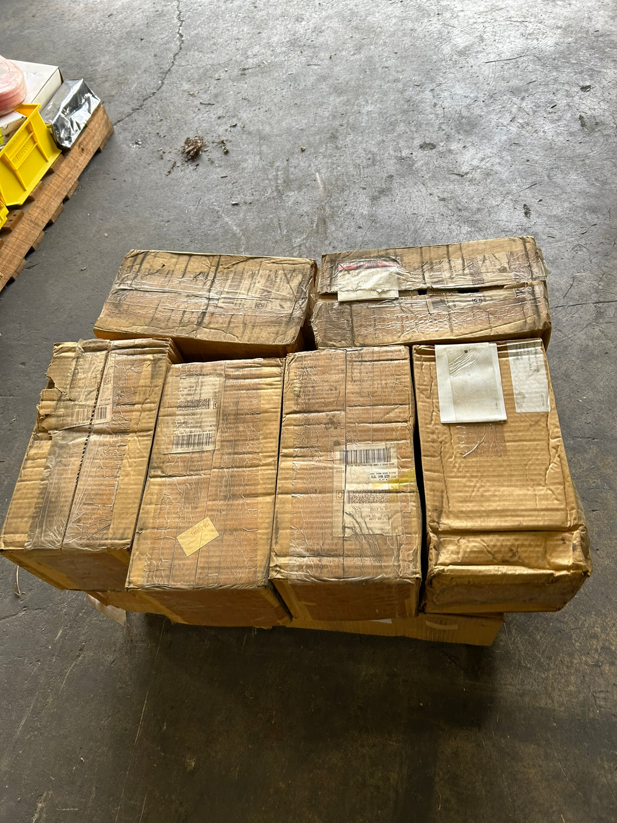 Industrial Perforated White Tag Stock Rolls 4" x 6" 1 Mil – Pallet of 51 Rolls