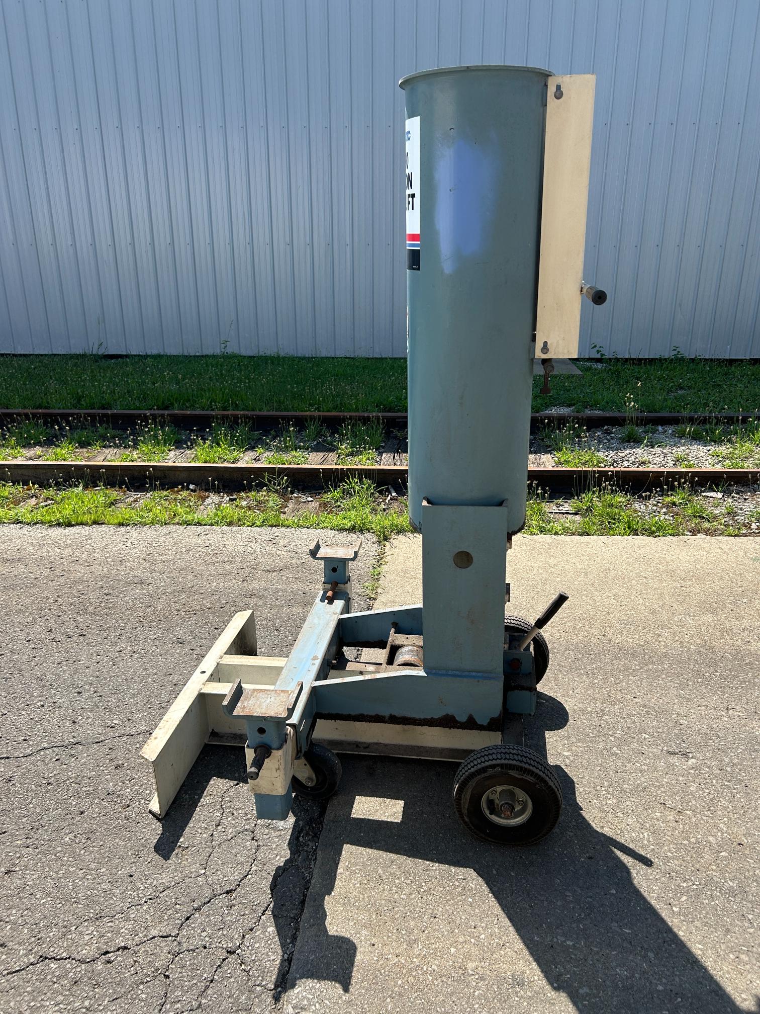 SPX OTC 1590 10 Ton Air Lift Heavy Duty Bumper Jack