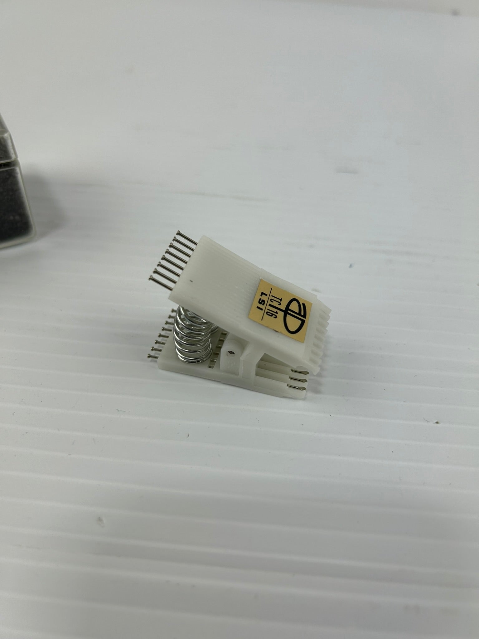 TC 923702-I Integrated Circuit Test Clip TC-16 LSI