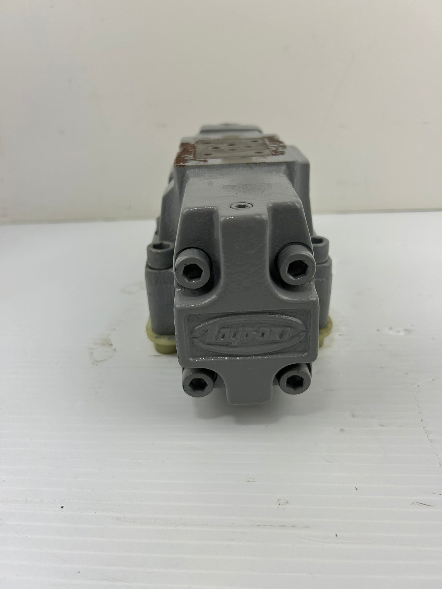 Toyo-OKI HD3-3W-BGA-025B-WYR1 Hydraulic Valve HDD3-3W-BGA-2-06B-WYR1