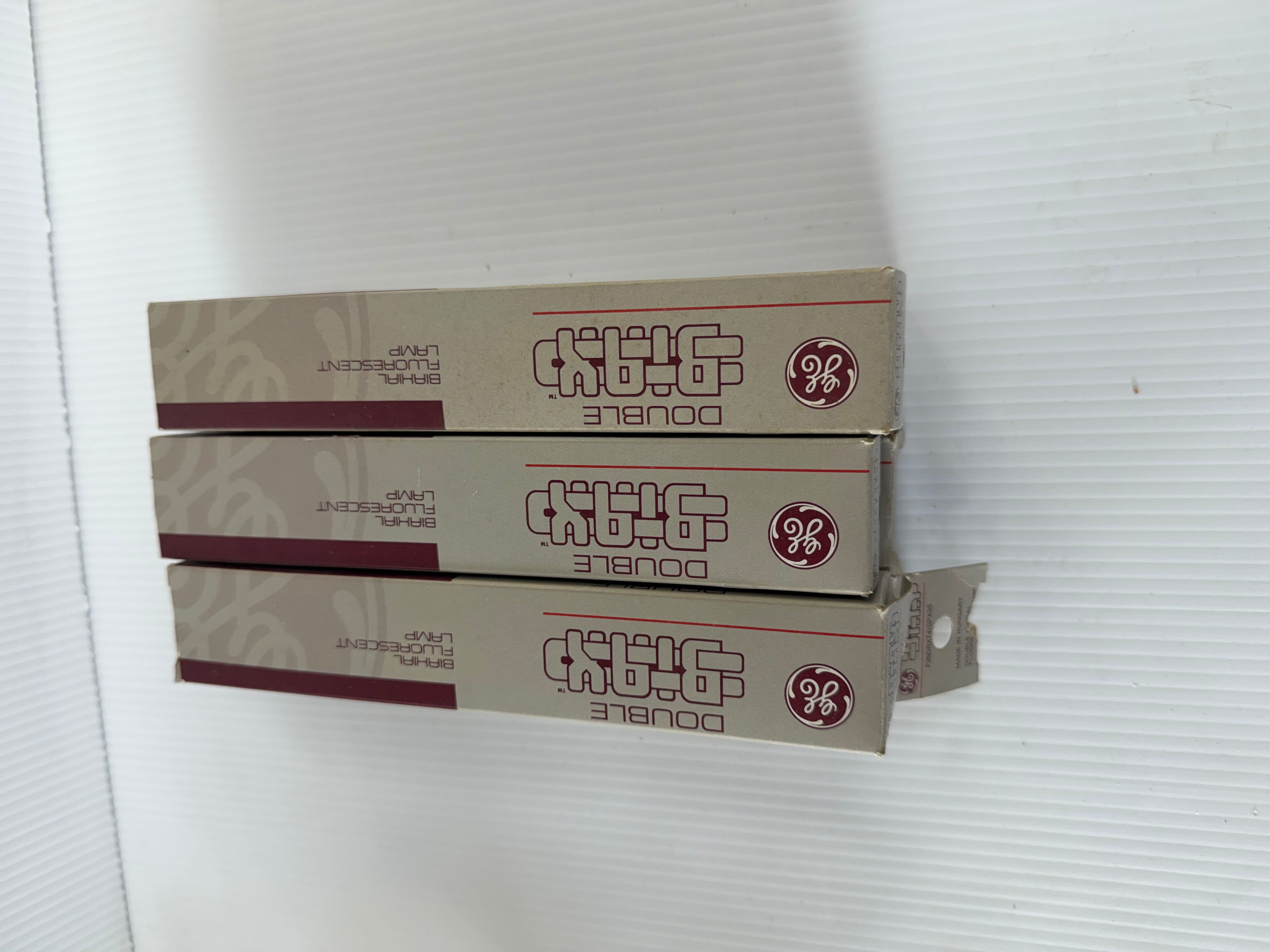 Lot of 6 GE F26DBXT4/SPX35 Bihial Fluorescent Lamps 26 Watt