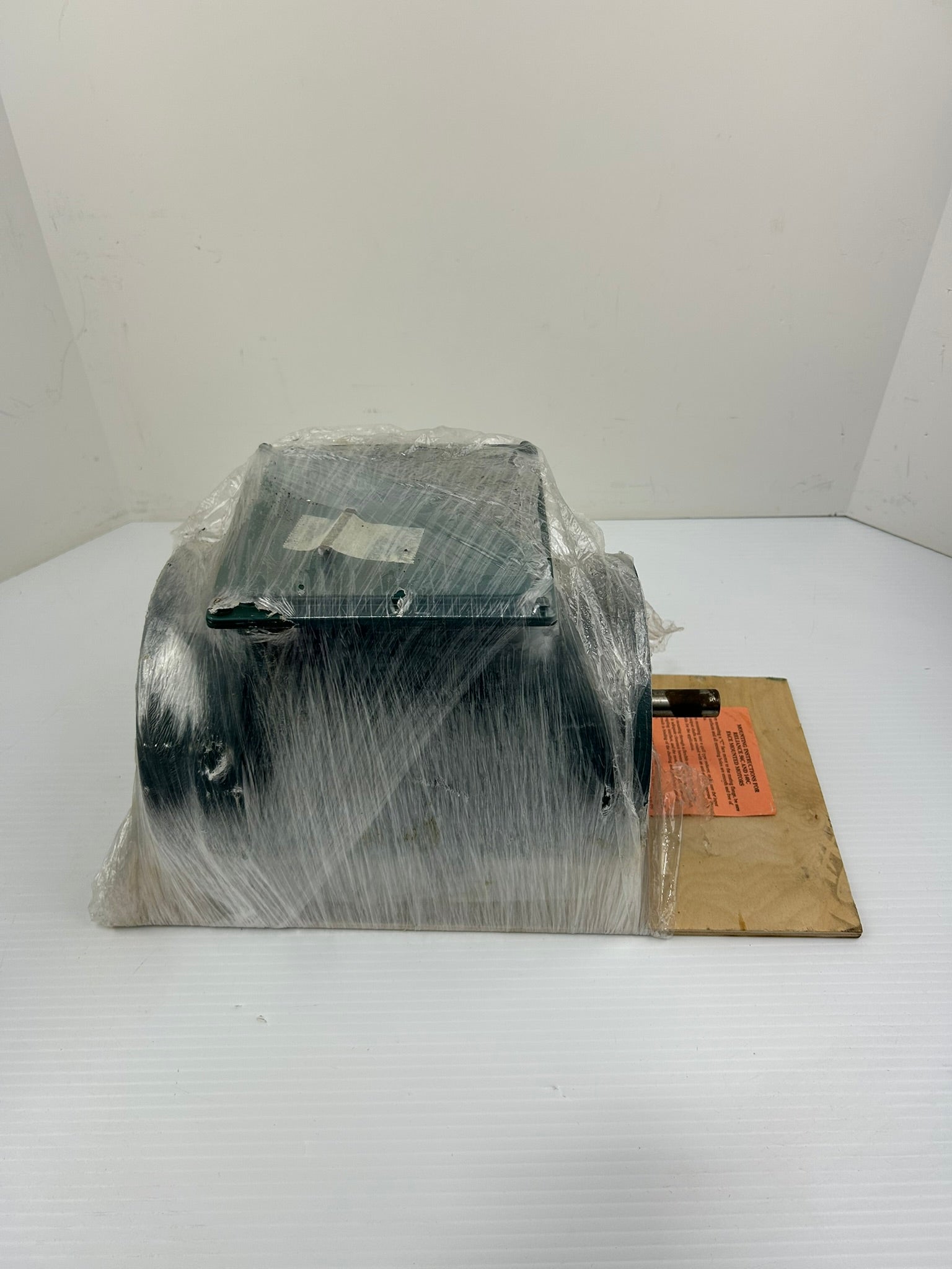 Reliance Electric P56X3891Z DC Motor FB56C Frame Type P 3 PH 1 HP 1725 RPM