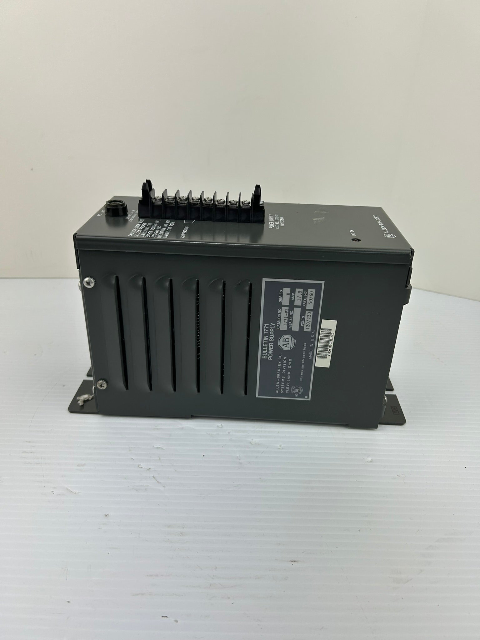 Allen Bradley 1771-P2 Power Supply Series B Input 75VA