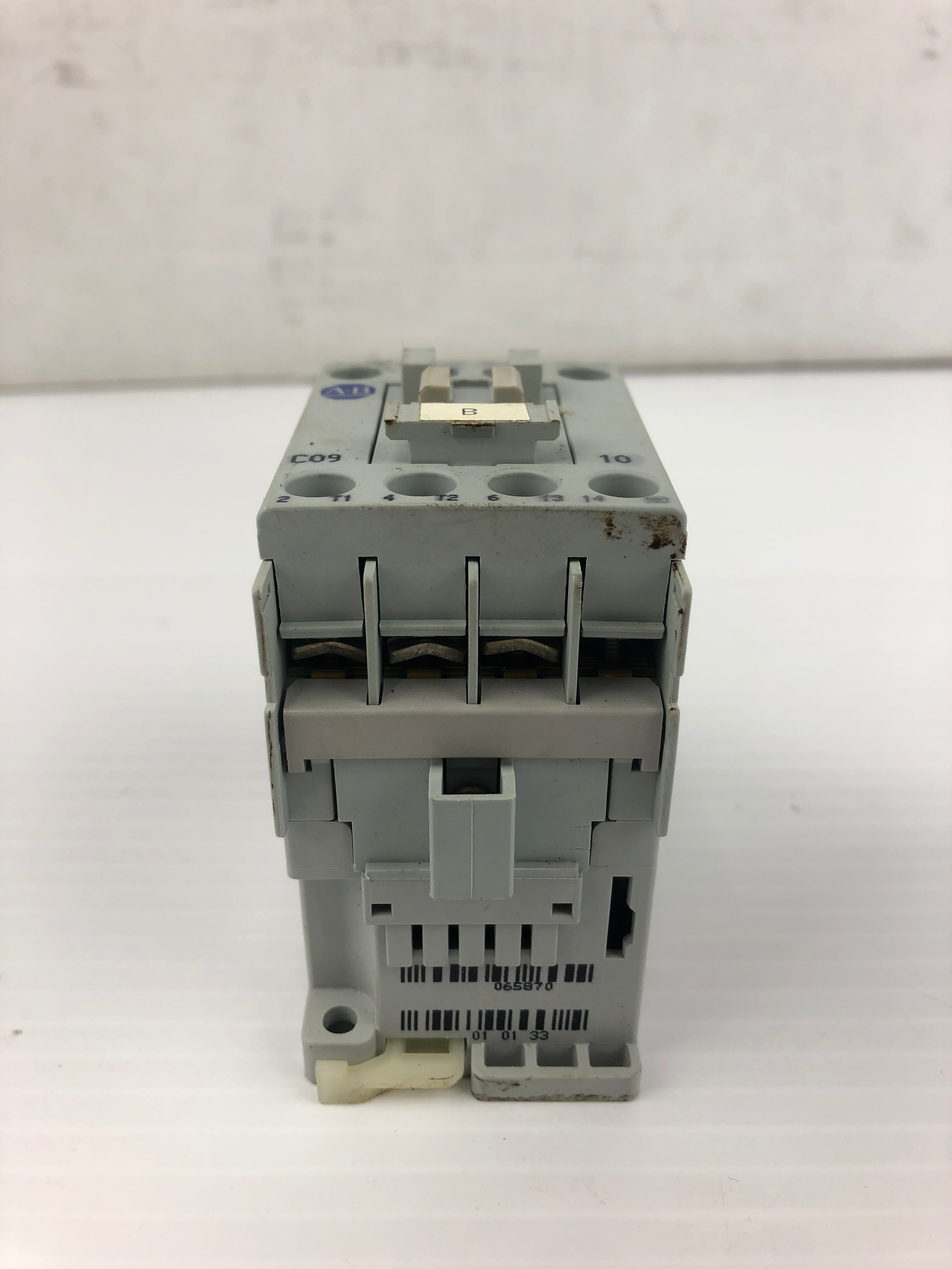 Allen-Bradley 100-C09*10 Contactor Ser. A 690V 32A 3PH 6kV - Lot of 2