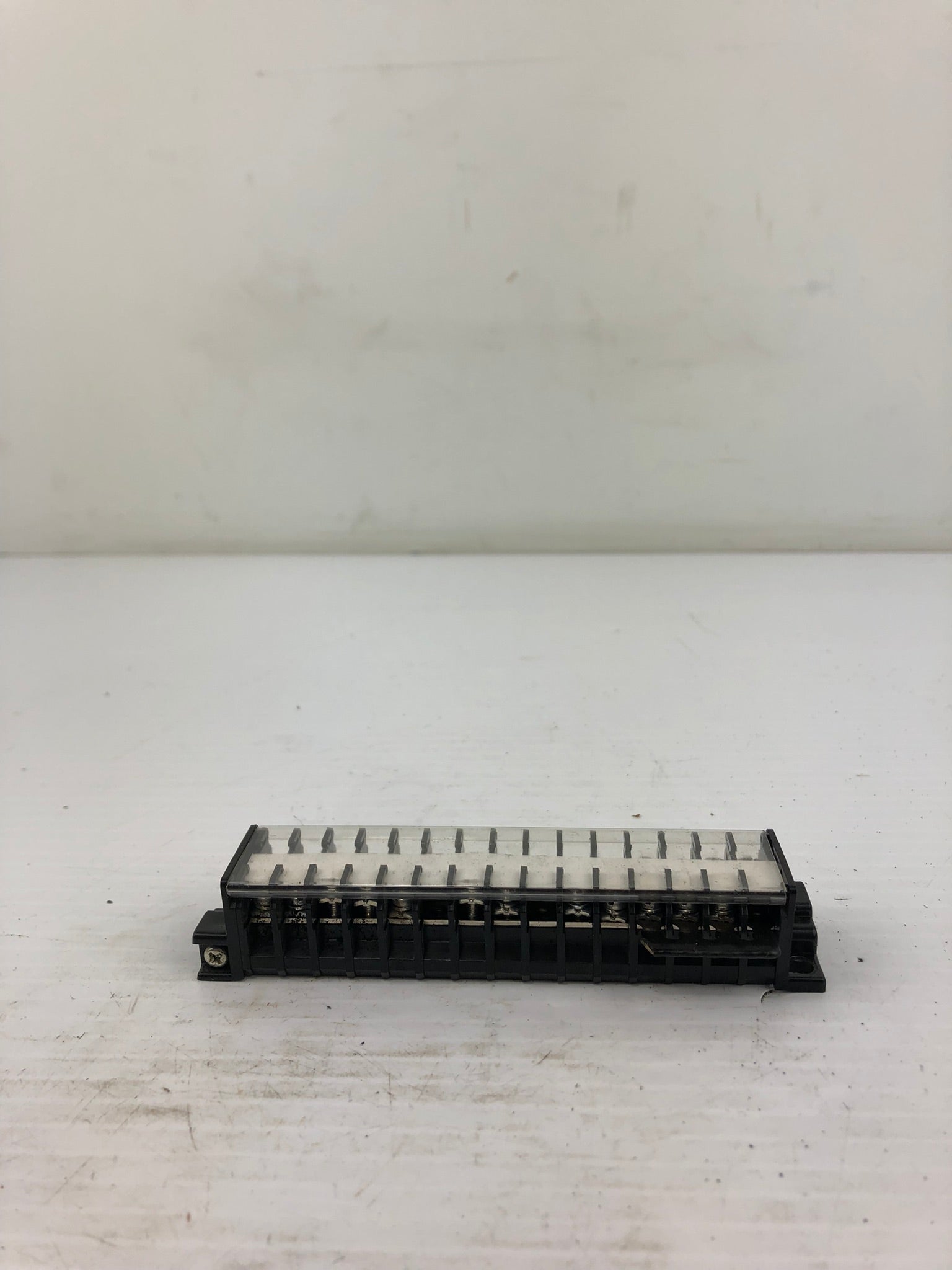 Togi RT-10K Terminal Block 15 Pole