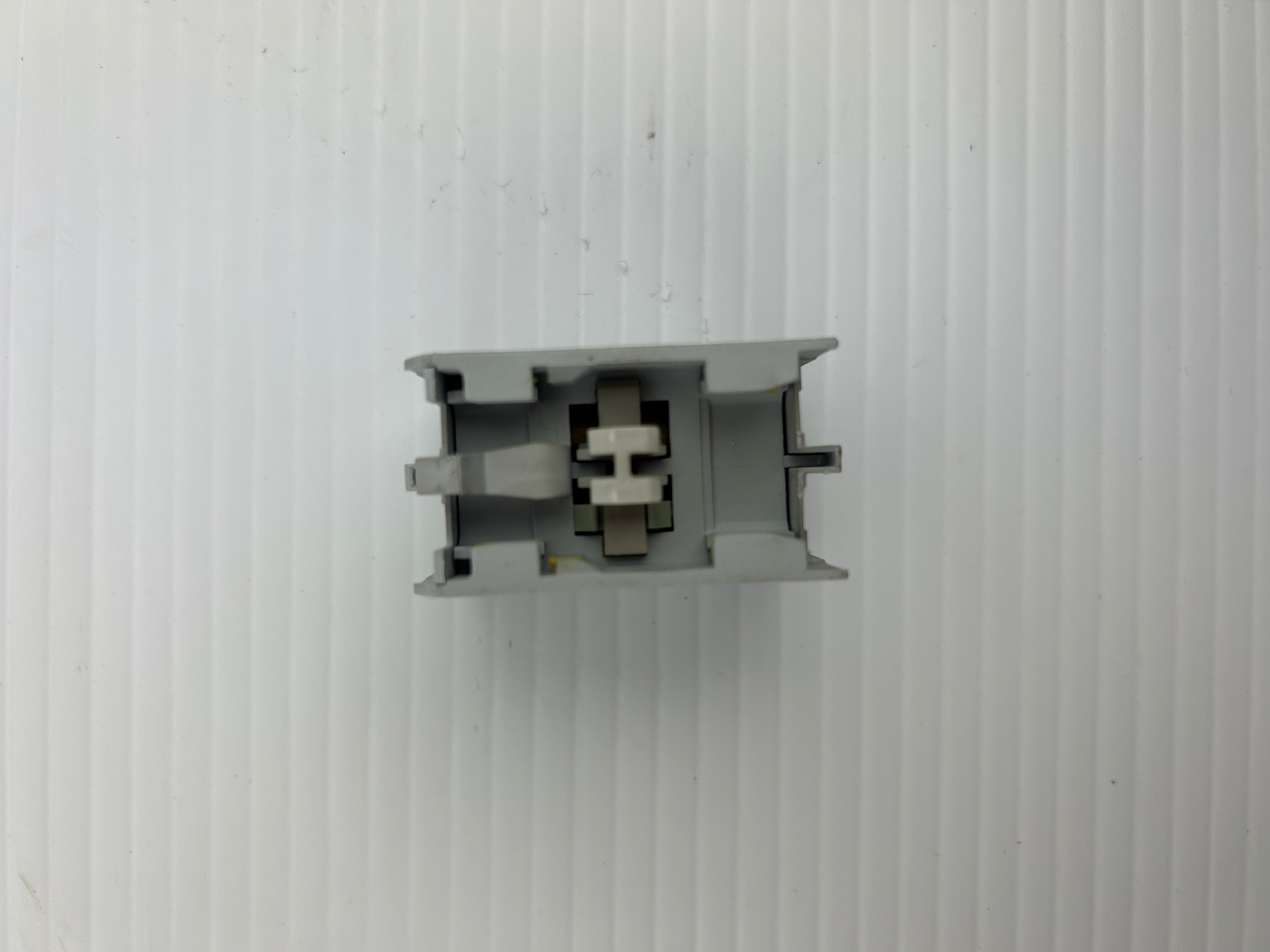 Allen-Bradley 100-F Contact Block Series A A11