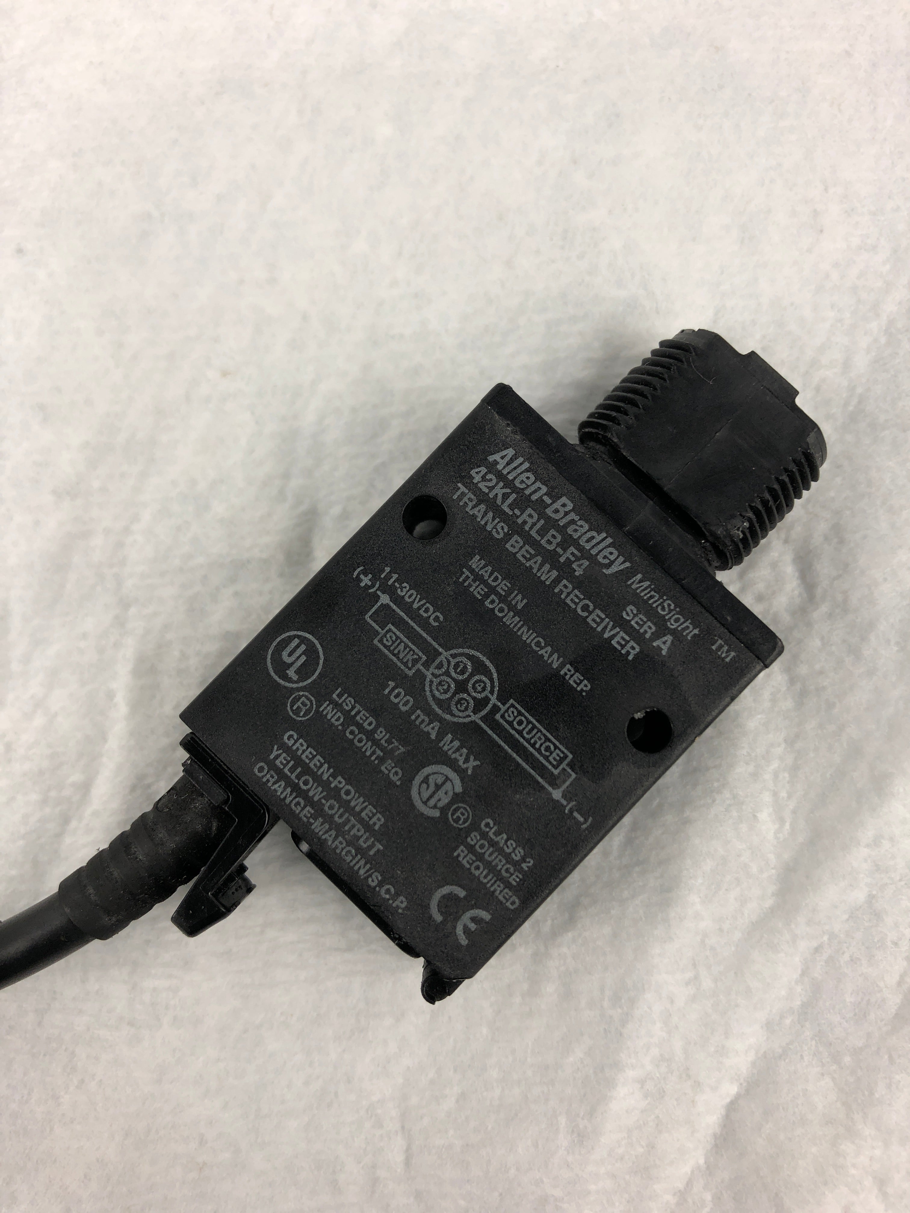 Allen Bradley 42KL-RLB-F4 Transmitted Beam Receiver Sensor Series A