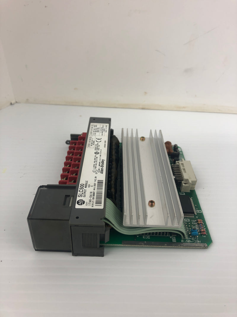 Allen-Bradley 1746-0A16 Output Module SLC 500 TRIAC Ser. C 85-265VAC .5A 50/60Hz