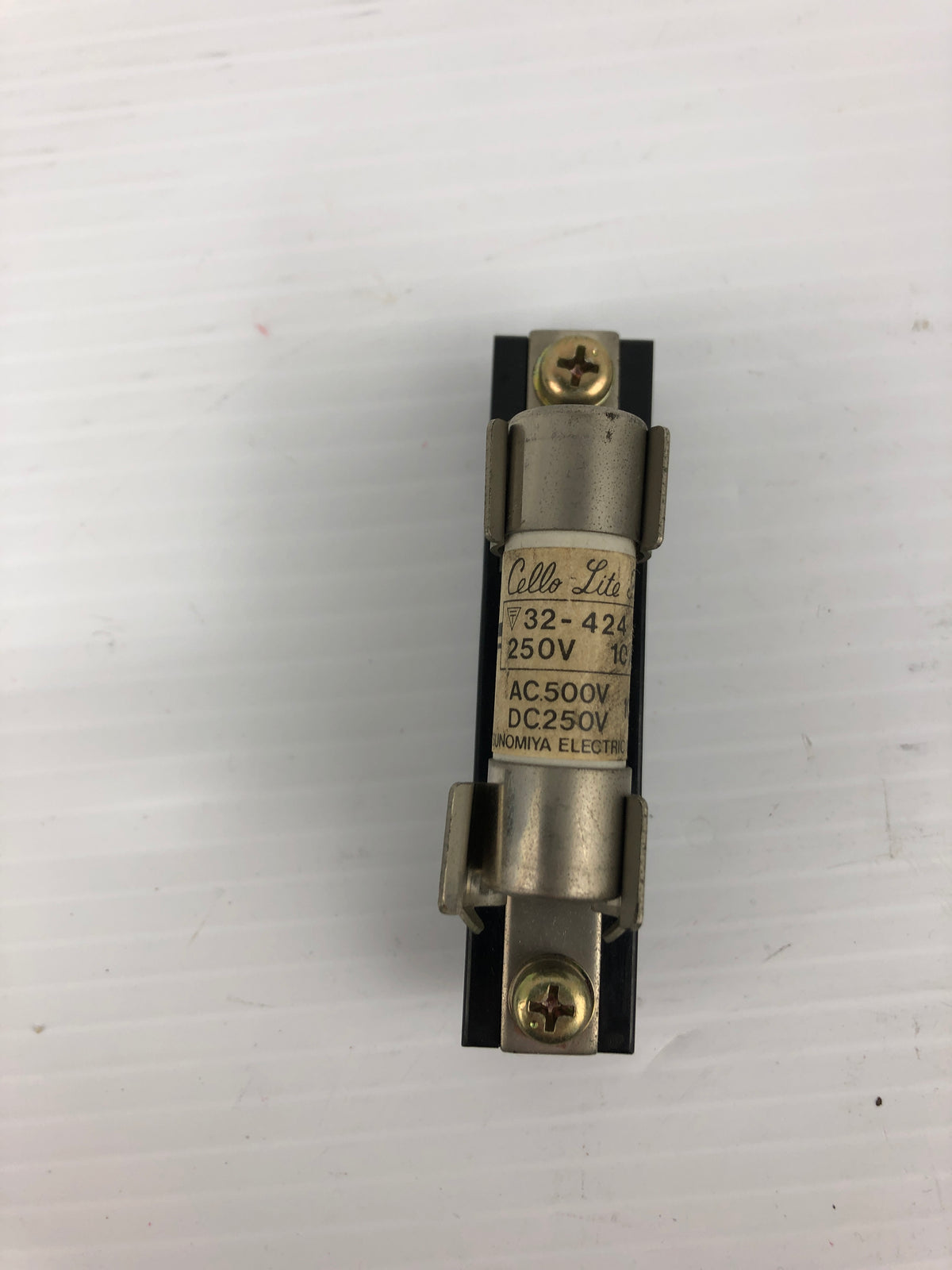 Cello Lite 32-424 Fuse 250V 10A 50KA PC1 with Fuse Holder FHSC1F - Lot of 2