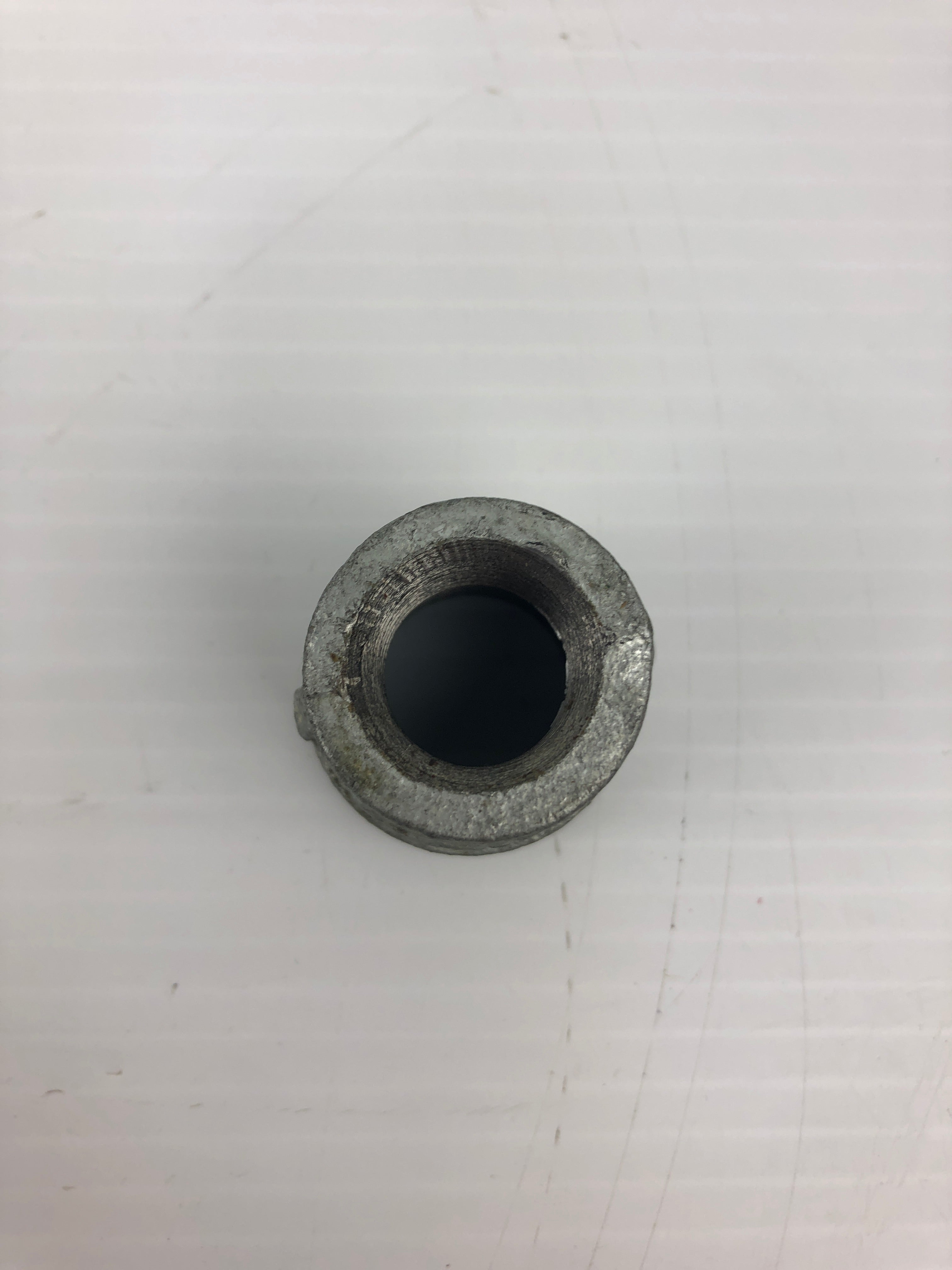 610-2909 Galvanized Reducing Coupling 3/4" x 1/2"
