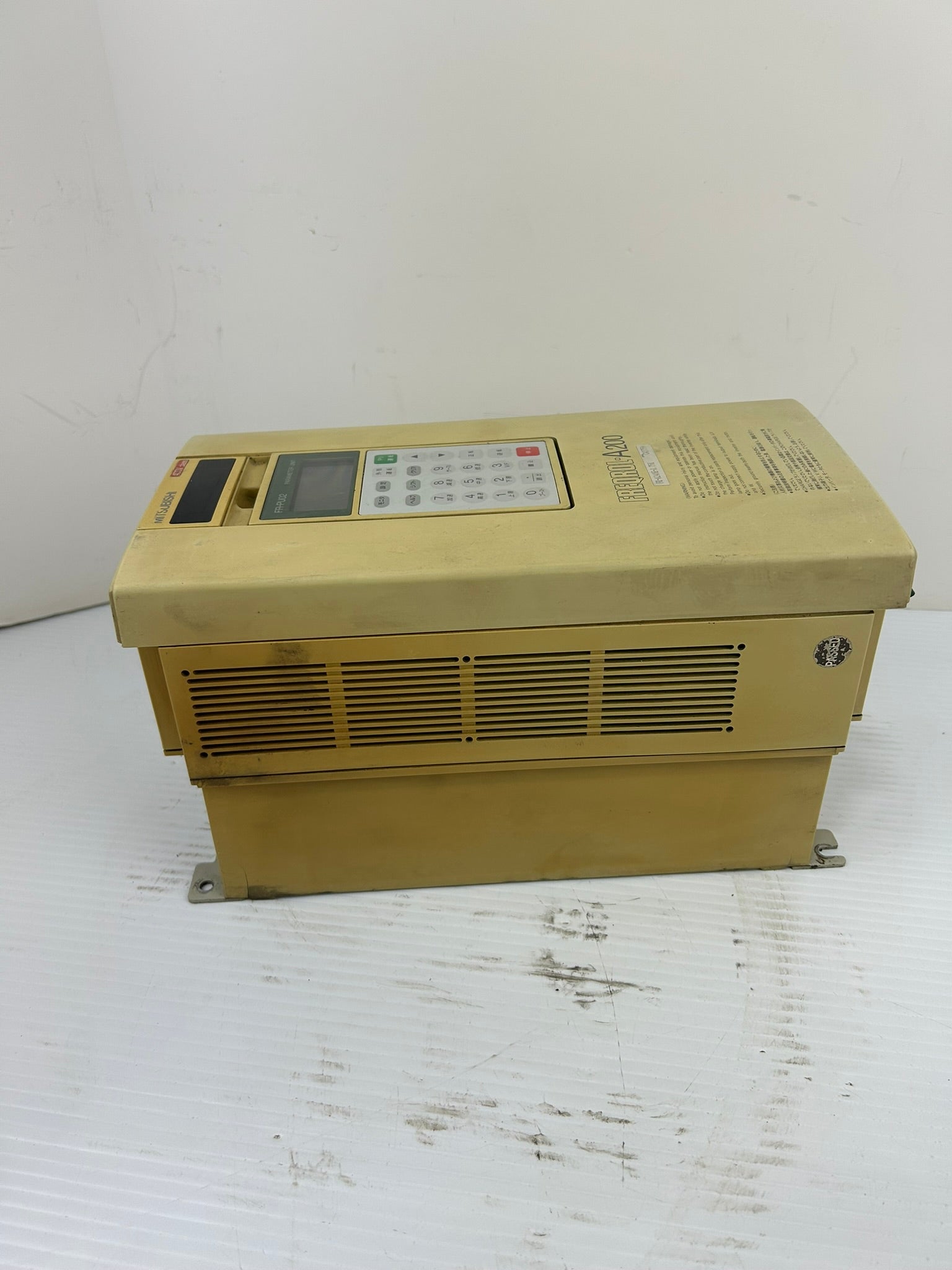 Mitsubishi FR-A240E-0.75K Freqrol A200 Inverter Drive 0.75kW with Keypad