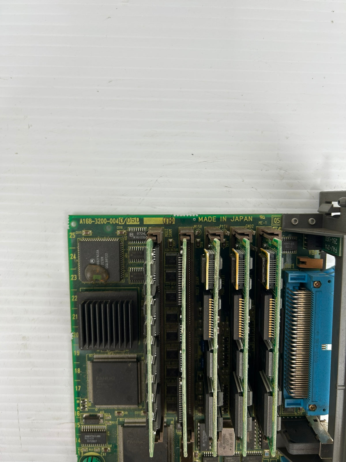 Fanuc A16B-3200-0040/05D CNC Control Circuit Board Assembly