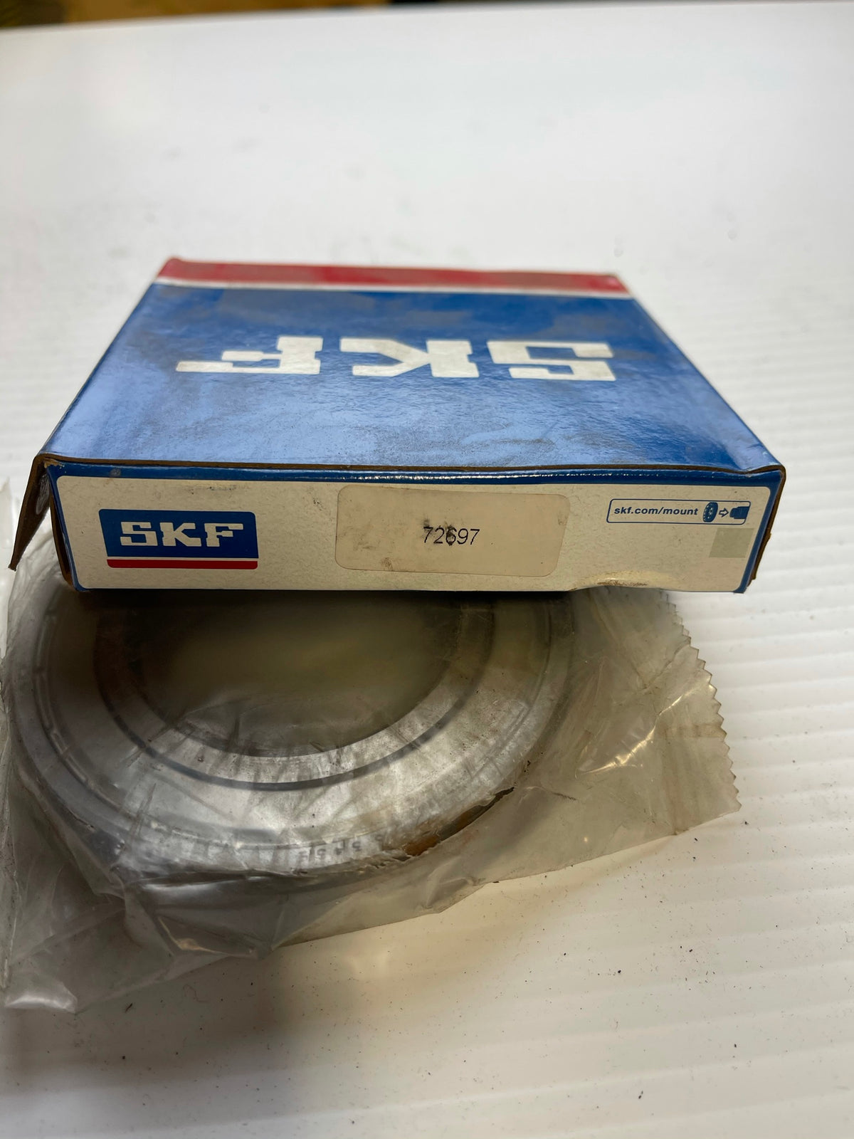 SKF 211-Z Ball Bearing 72697