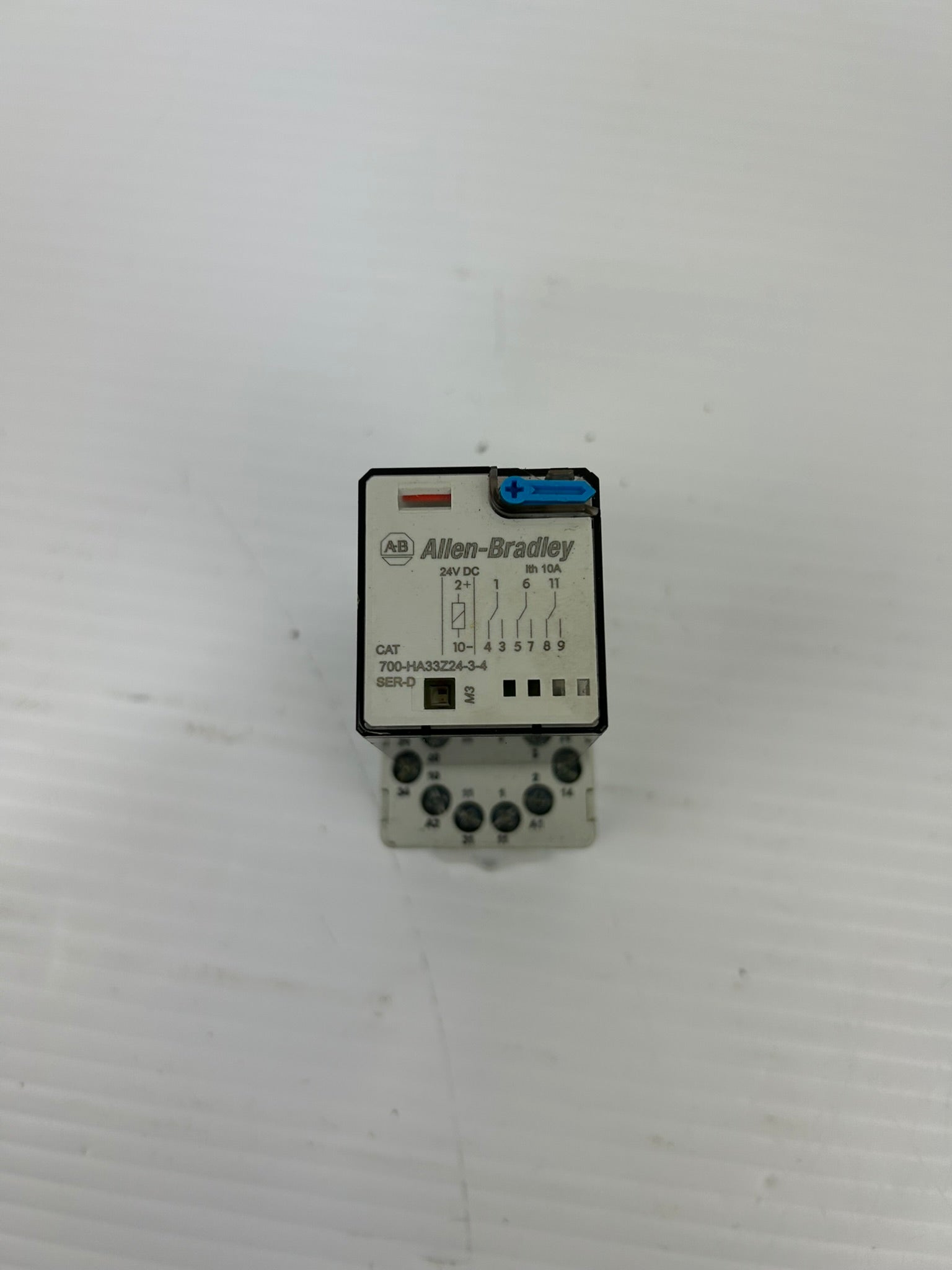 Allen Bradley 700-HA33Z24-3-4 Relay Series D with Base 700-HN101 - Lot of 5