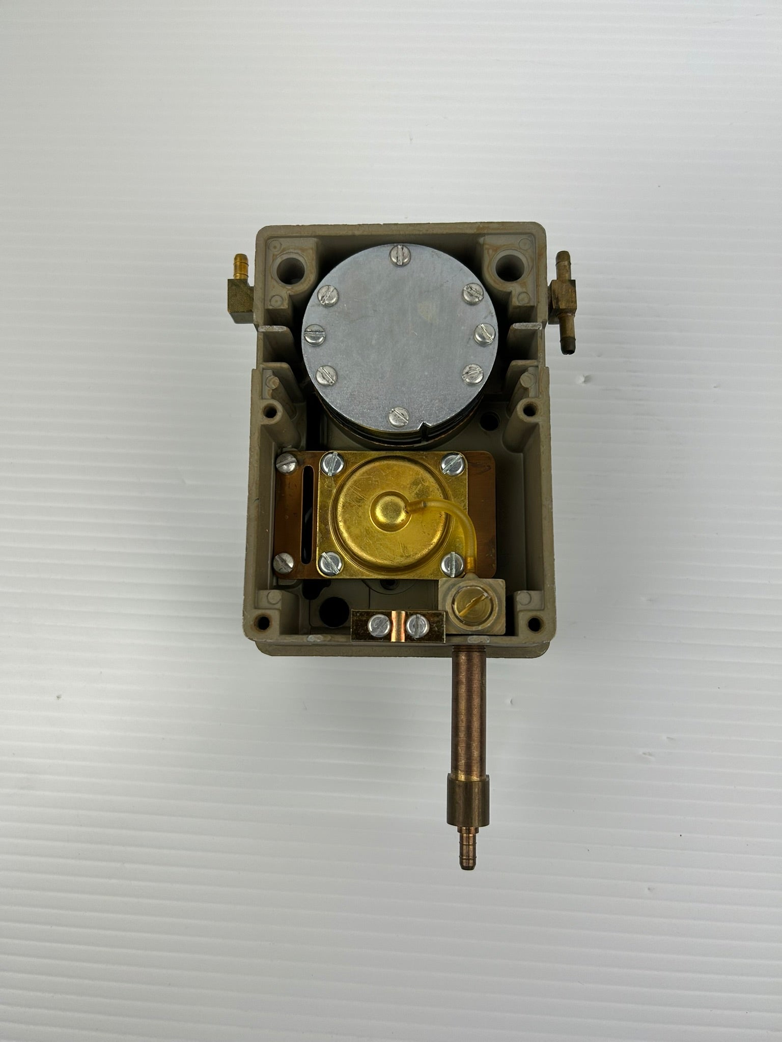 Johnson Controls T-5312 Propeller Action Receiver Controller