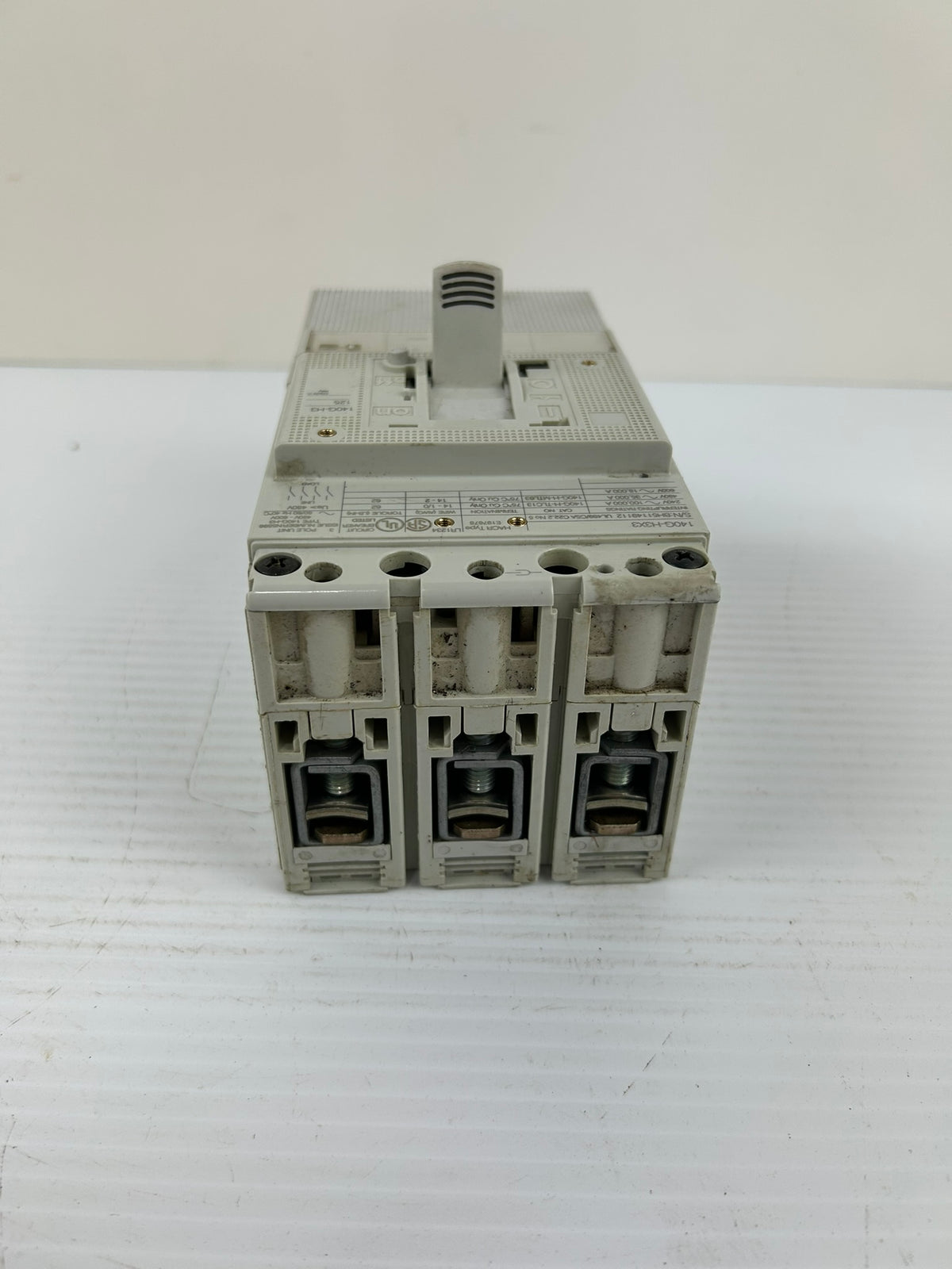 Allen Bradley 140G-H3C3-C60 Circuit Breaker Series A 140G-H3X3 480-600V 3P HACR