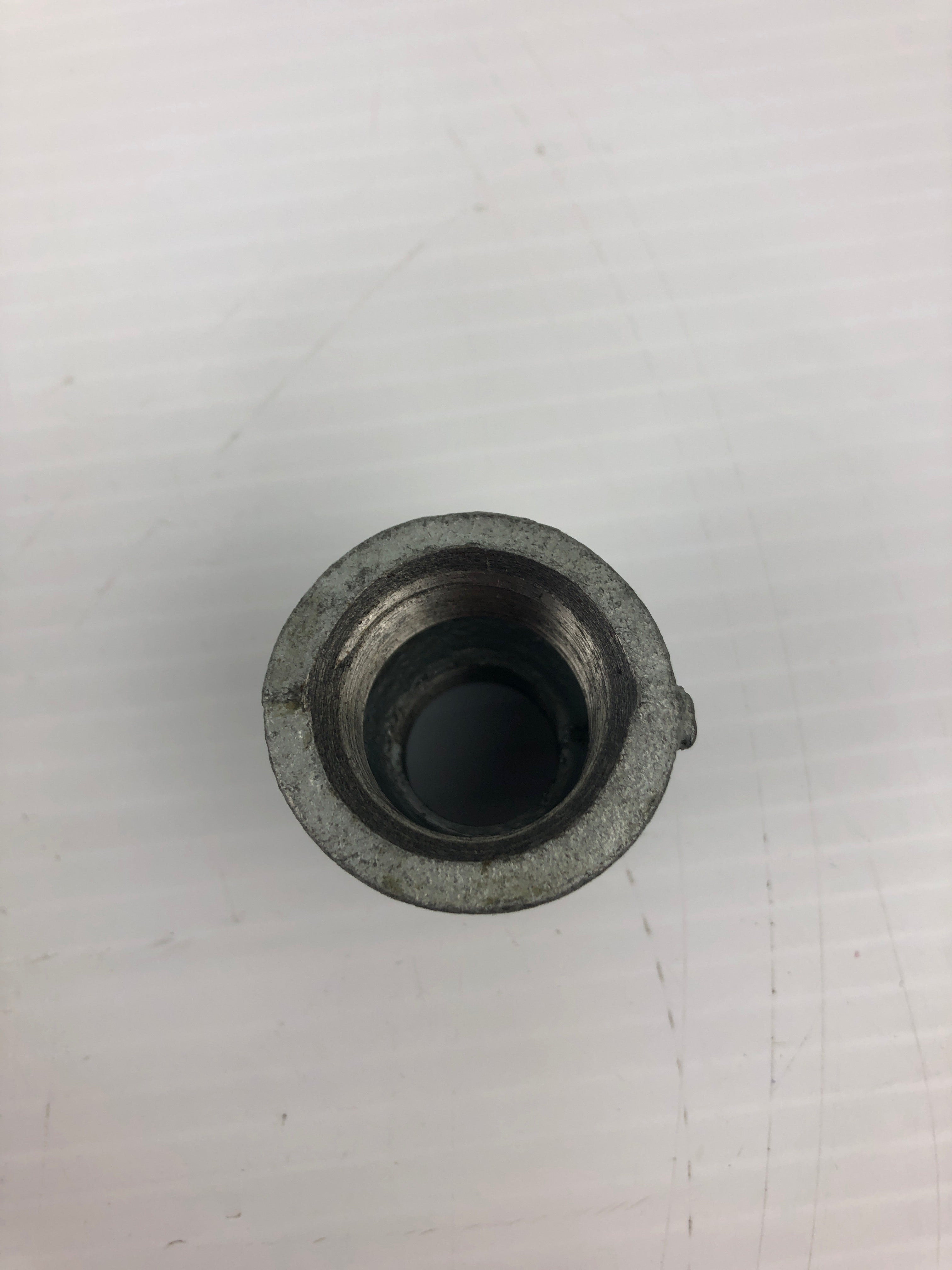 610-2909 Galvanized Reducing Coupling 3/4" x 1/2"