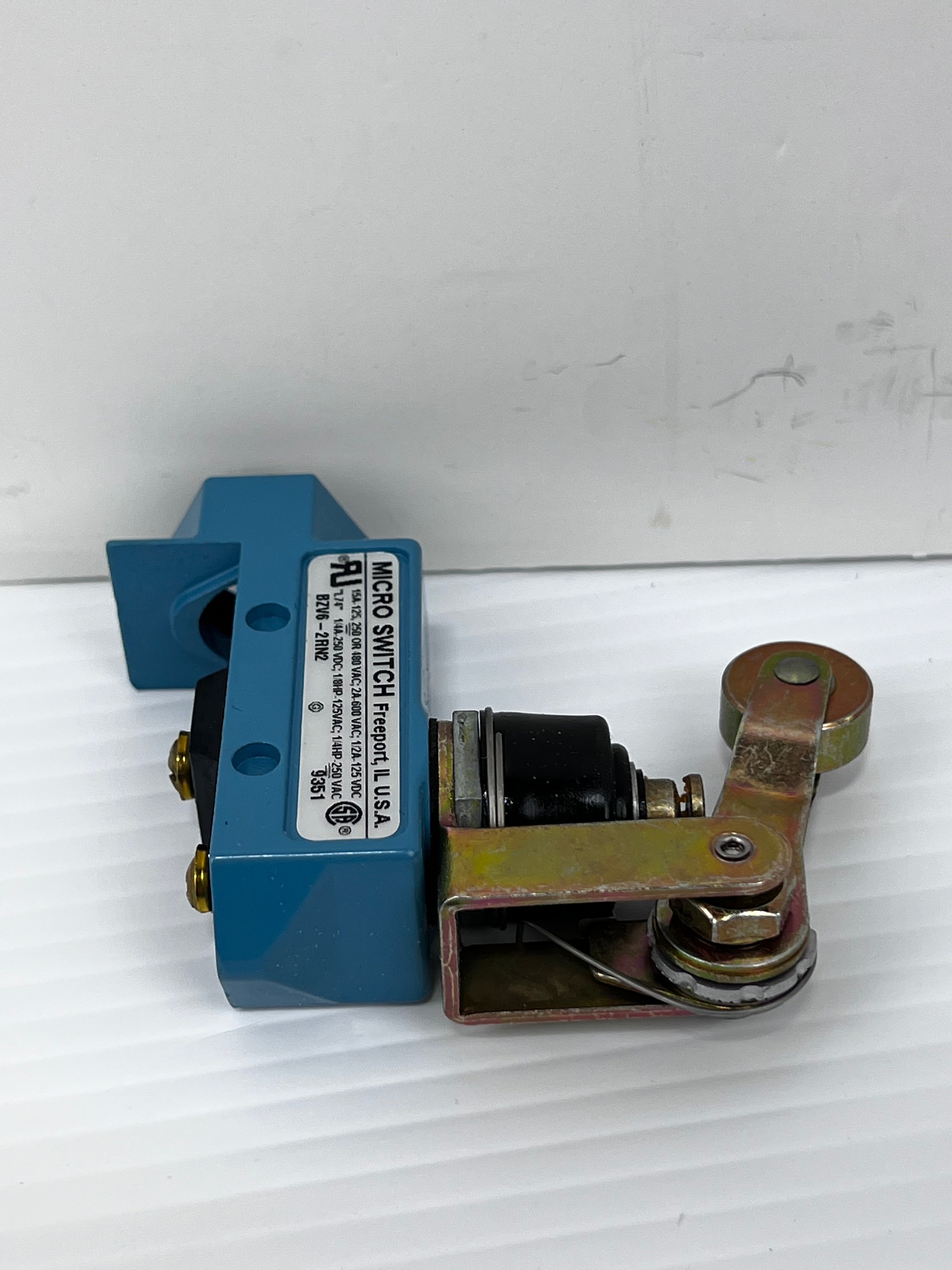 Honeywell BZV6-2RN2 Micro Switch